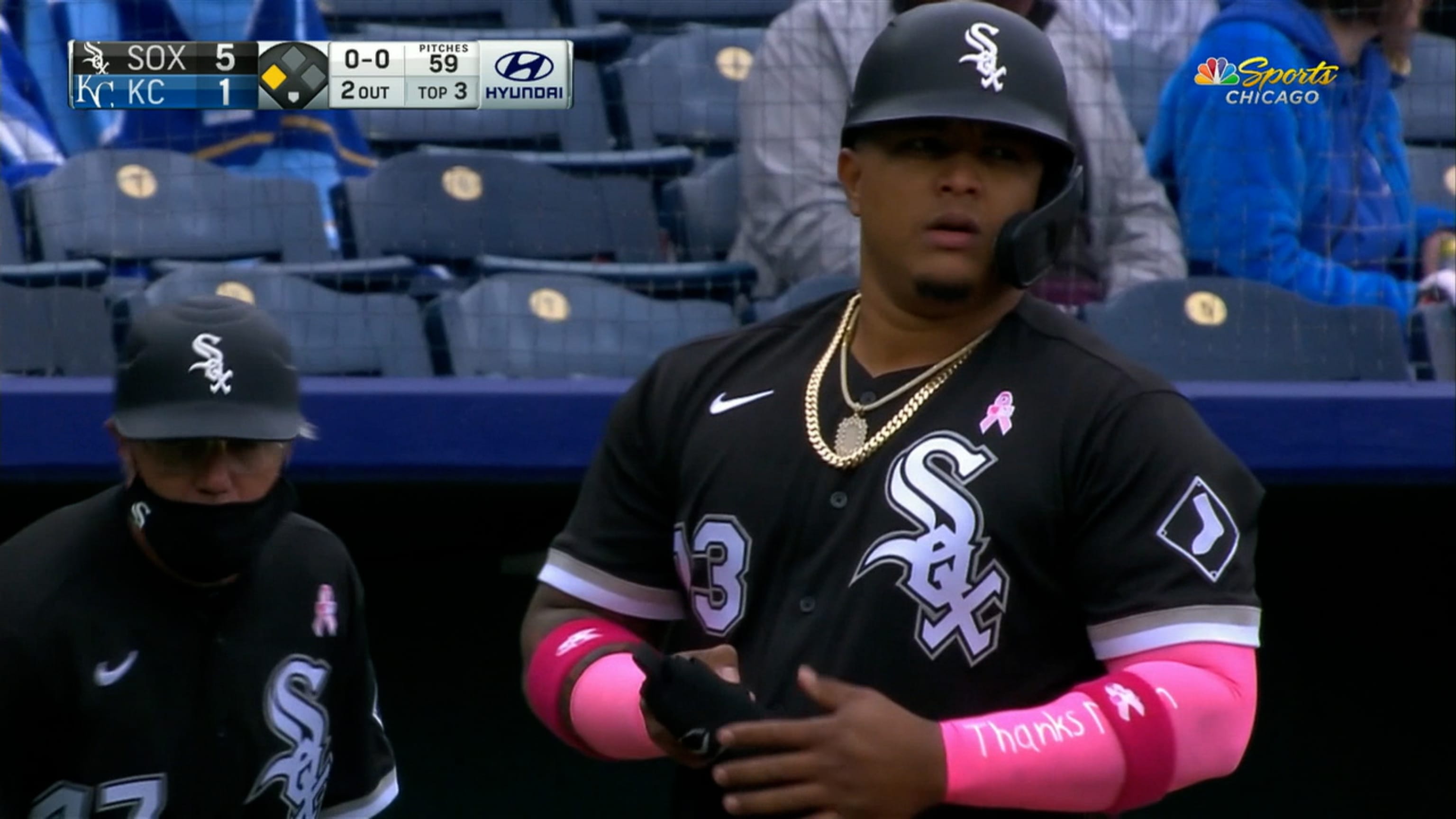 Yermin Mercedes remolca tres