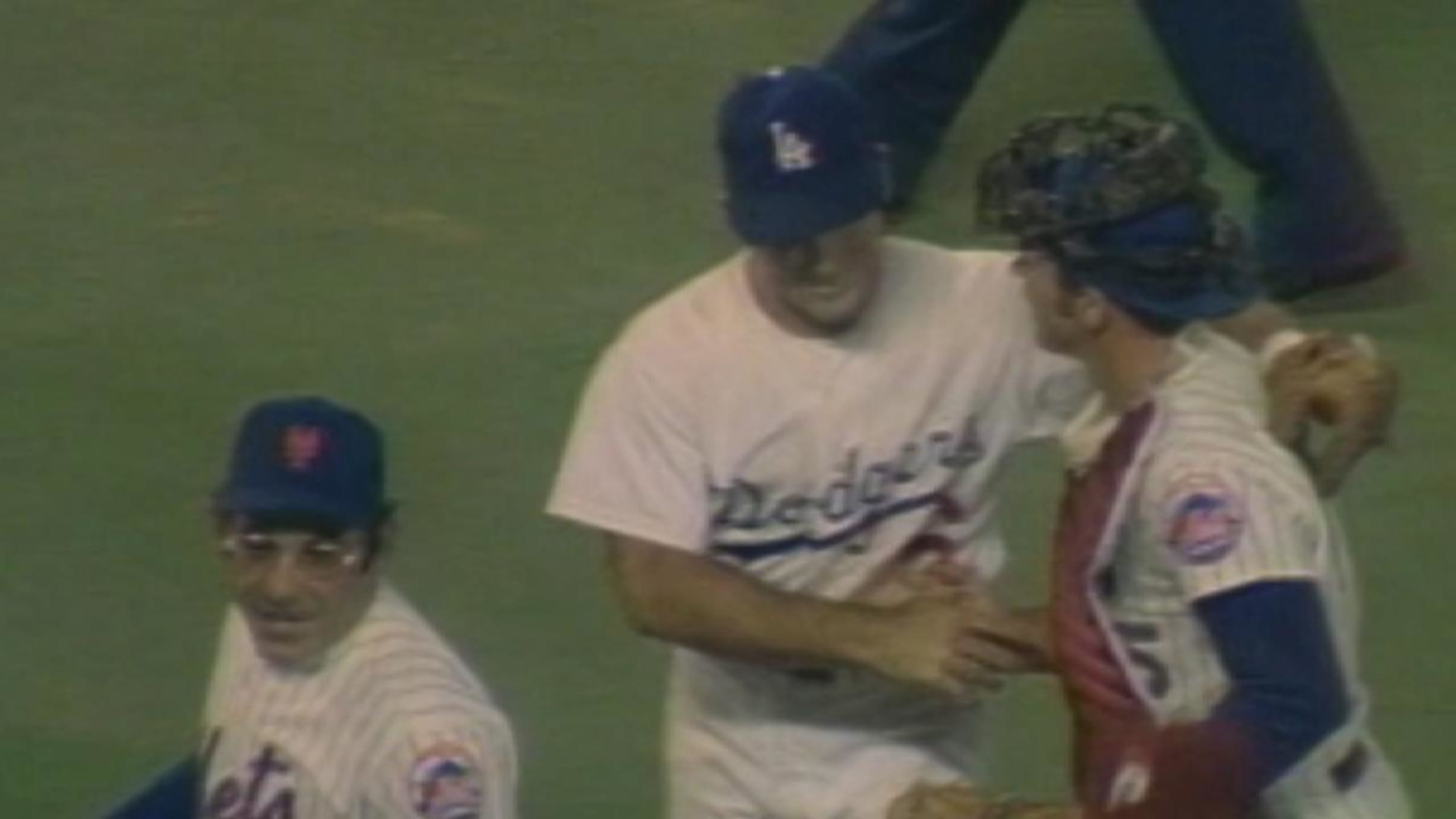 Marshall seals NL's victory