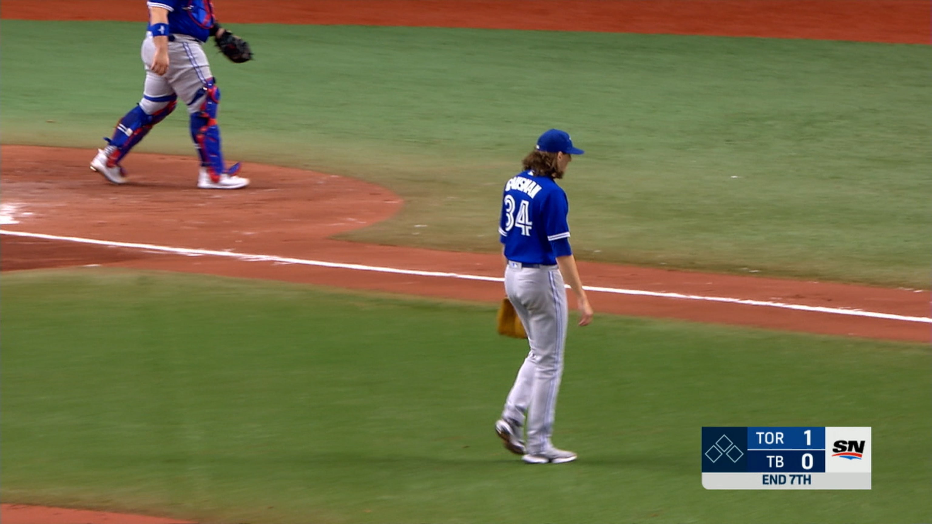 Kevin Gausman blanquea a T.B.