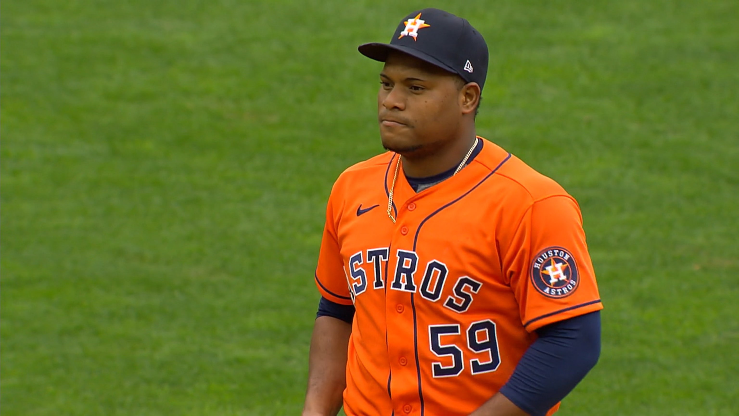 Valdez brilla en su relevo