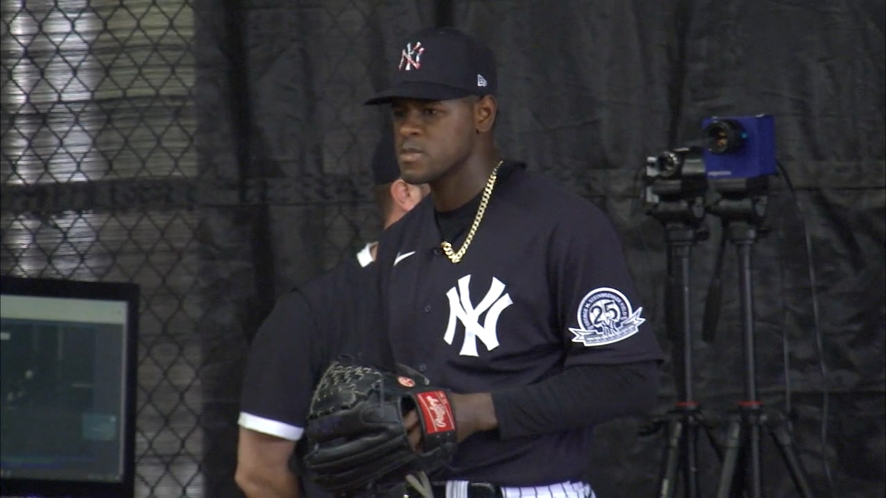 Featured image of post Profile Default Pfp With New York Hat