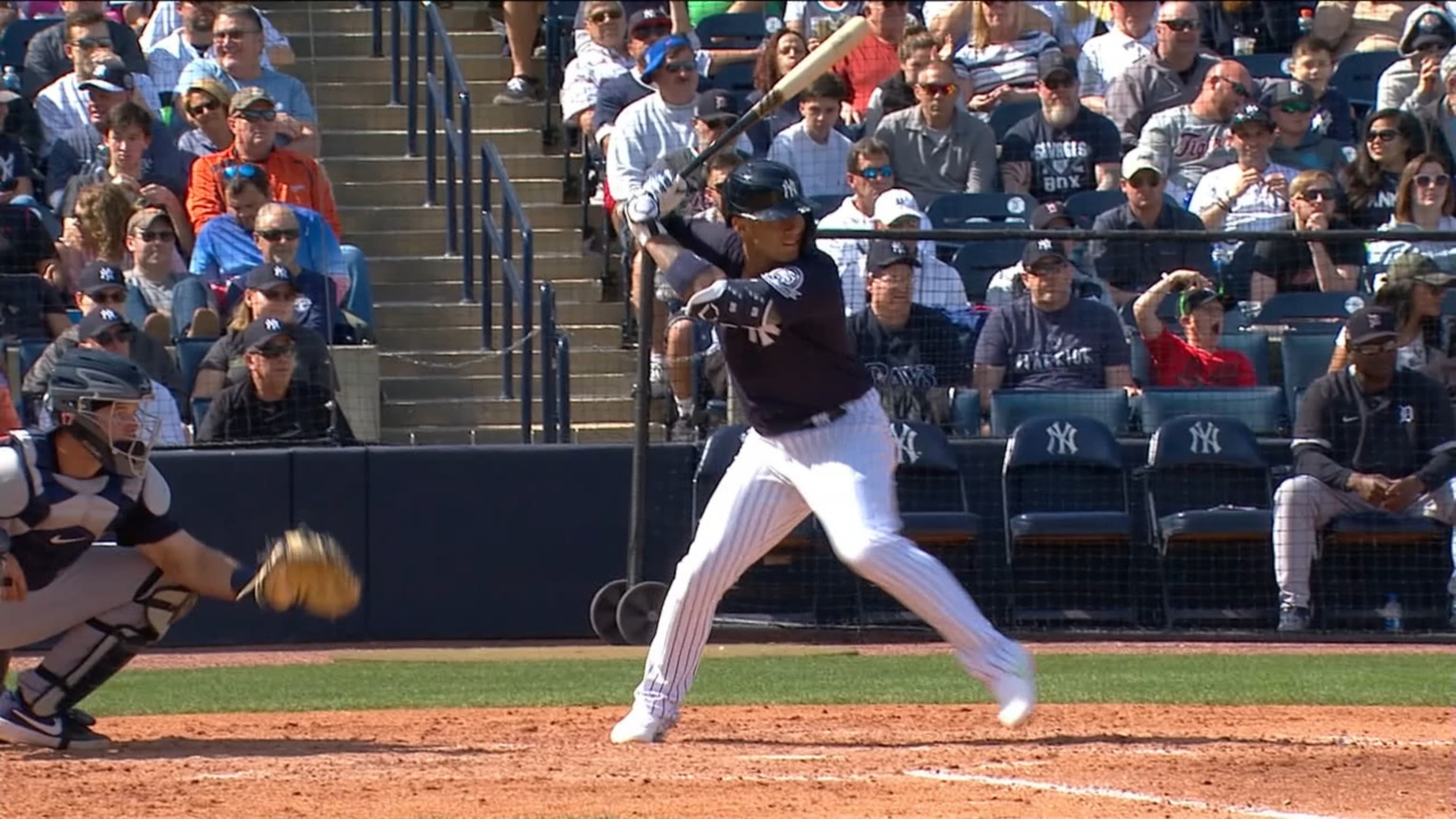 Gleyber Torres detona jonrón