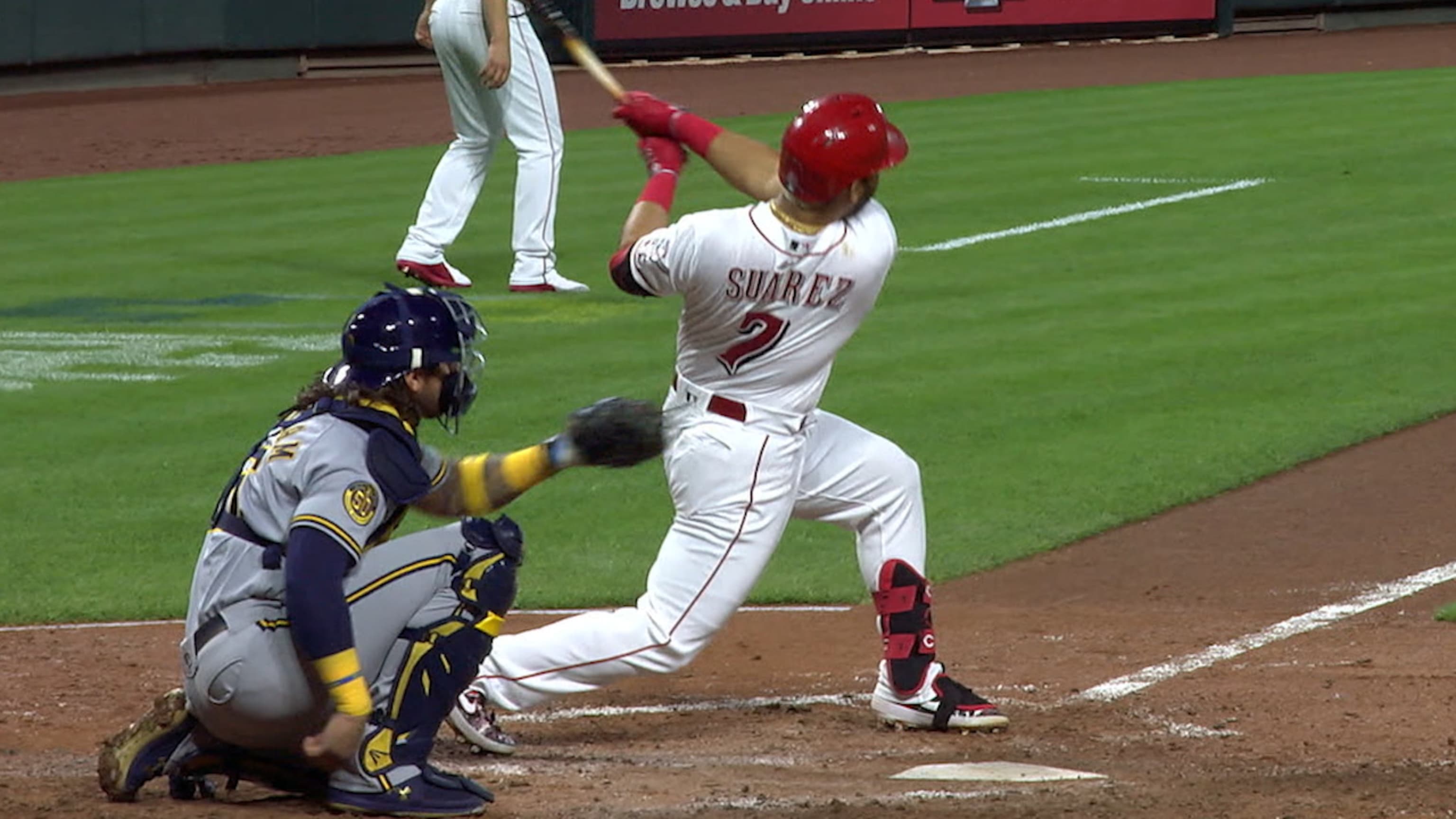 Suárez impulsa tres con HR
