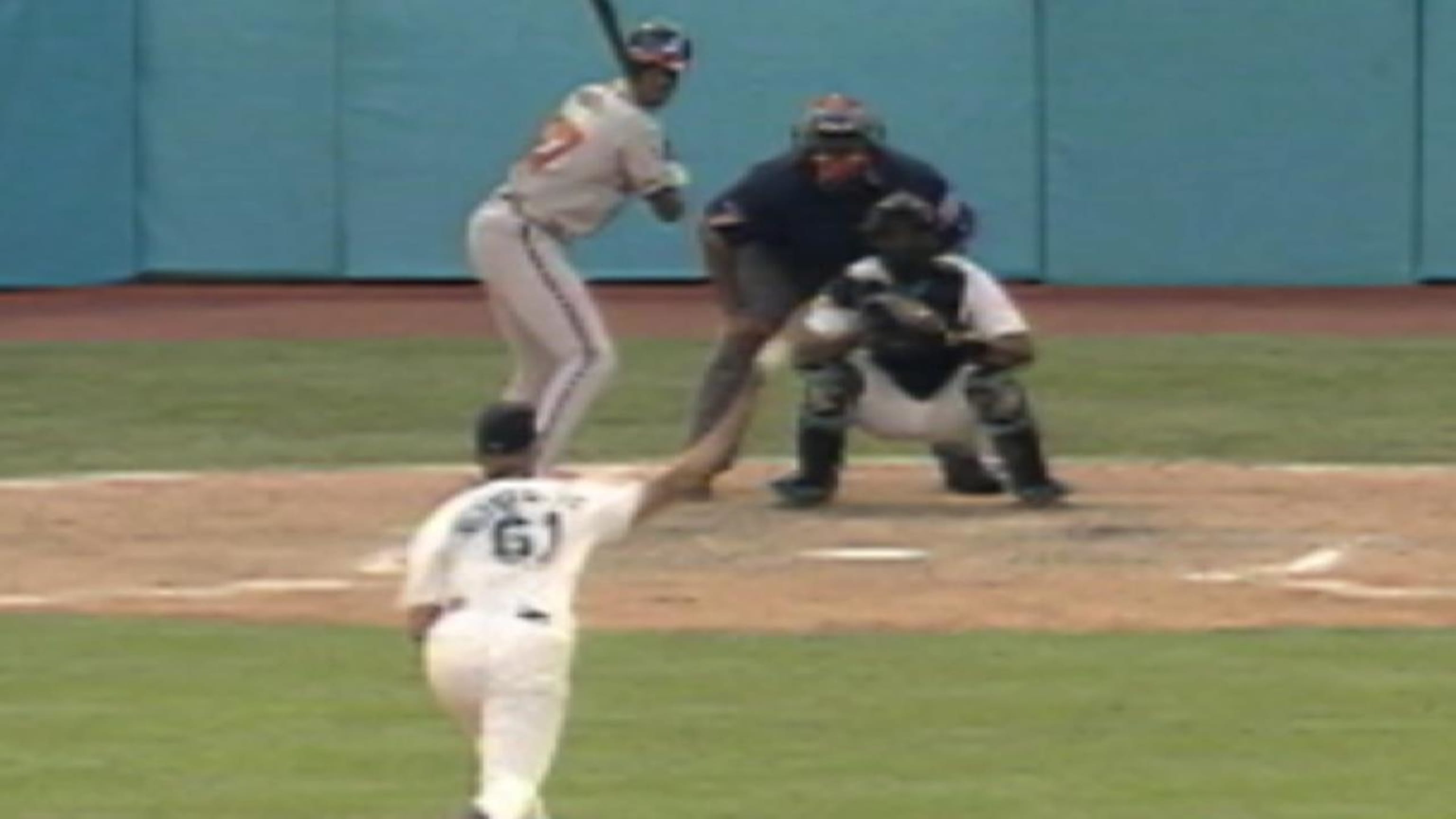 SCLN de 1997: Liván receta 15 ponches vs. Bravos