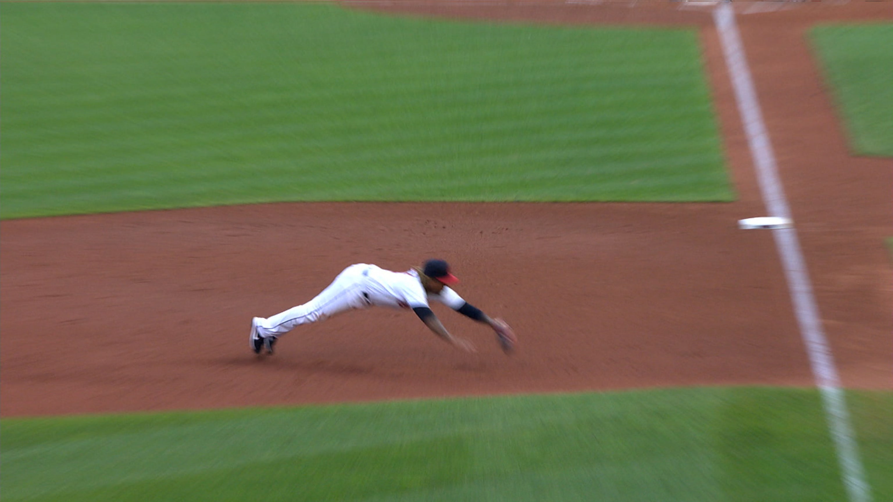 José Ramírez's diving catch