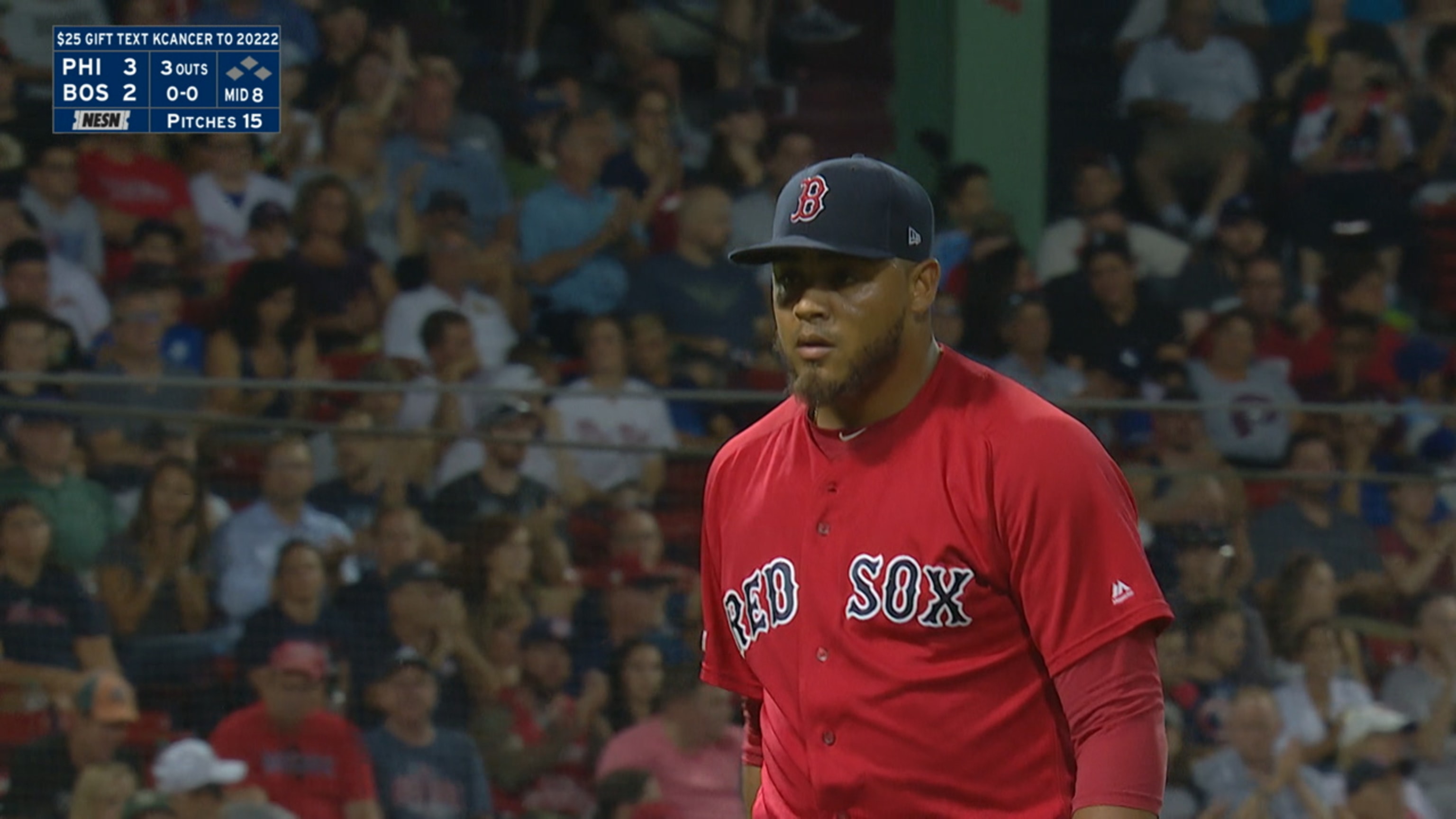 Hernández poncha a Dickerson