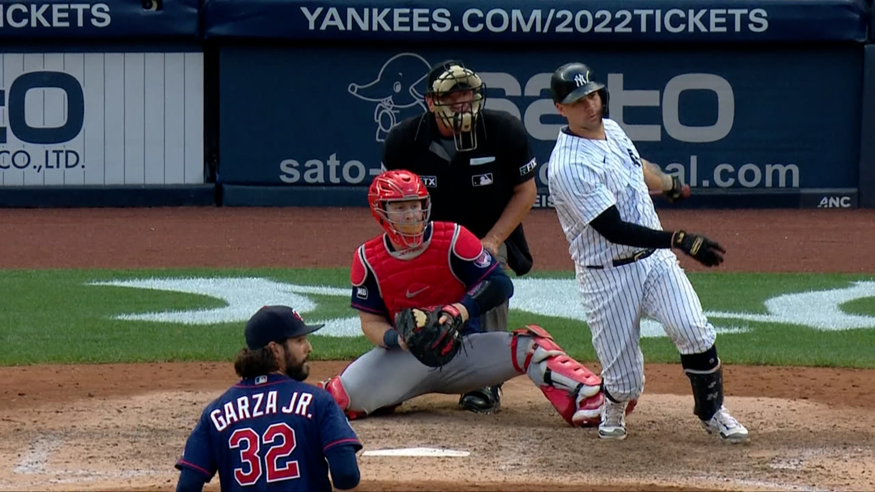 Sánchez conecta sencillo de oro