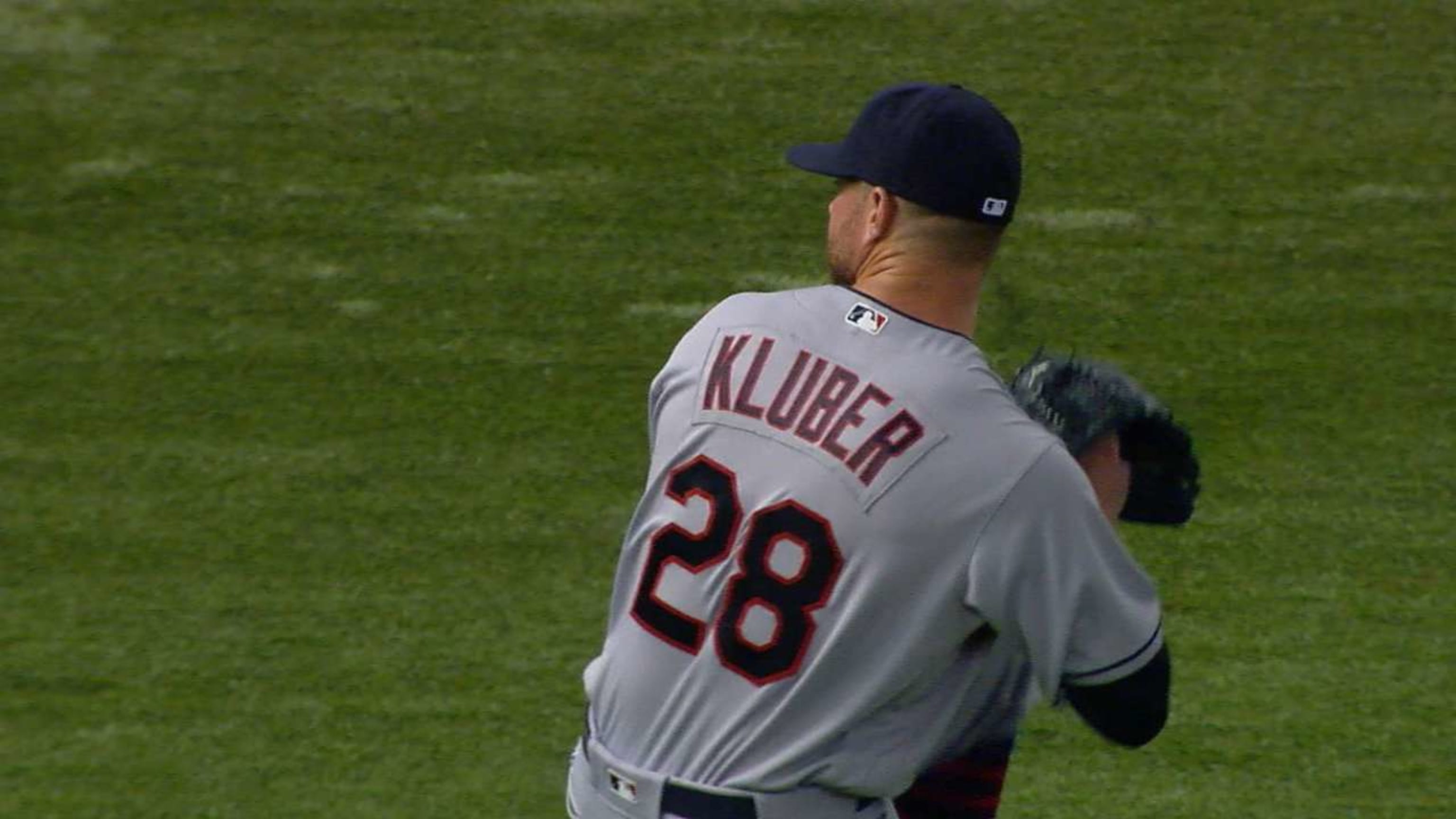 Corey Kluber of Cleveland Indians sets World Series strikeout mark - ESPN