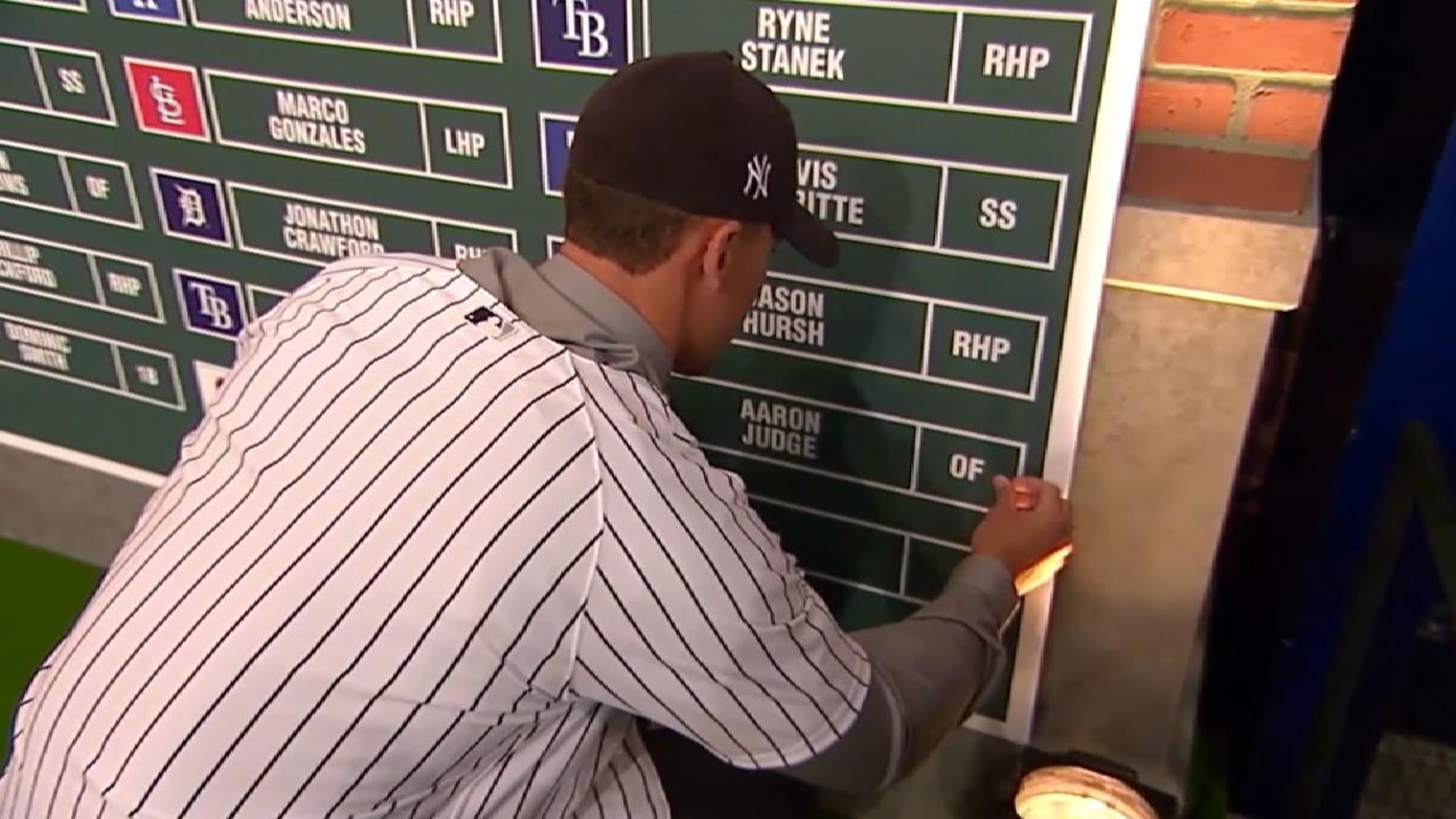 Yankees' Aaron Judge Meets 9-Year-Old Fan from Viral Video After HR vs.  Blue Jays, News, Scores, Highlights, Stats, and Rumors