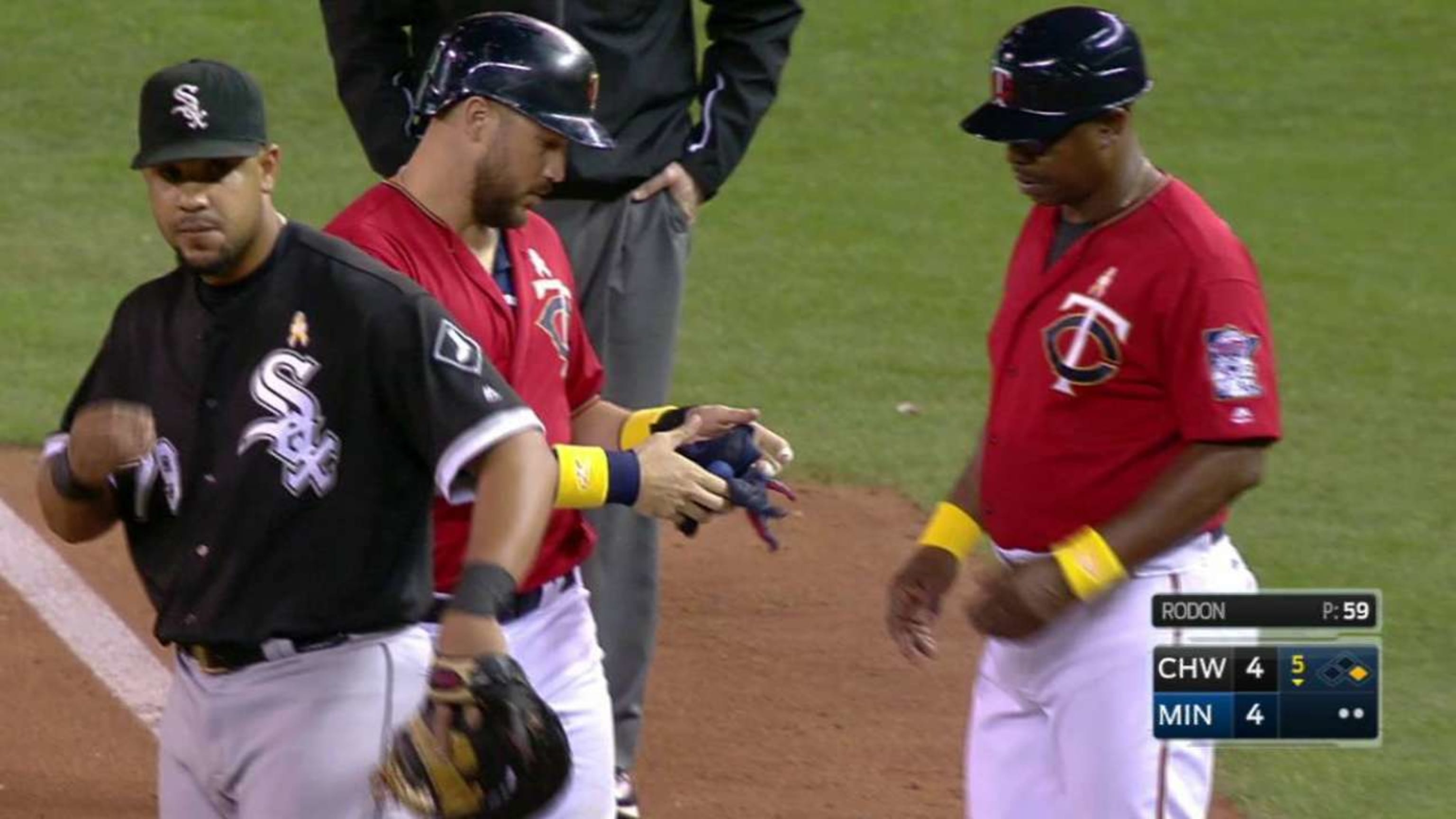 Why are MLB players wearing yellow ribbons?