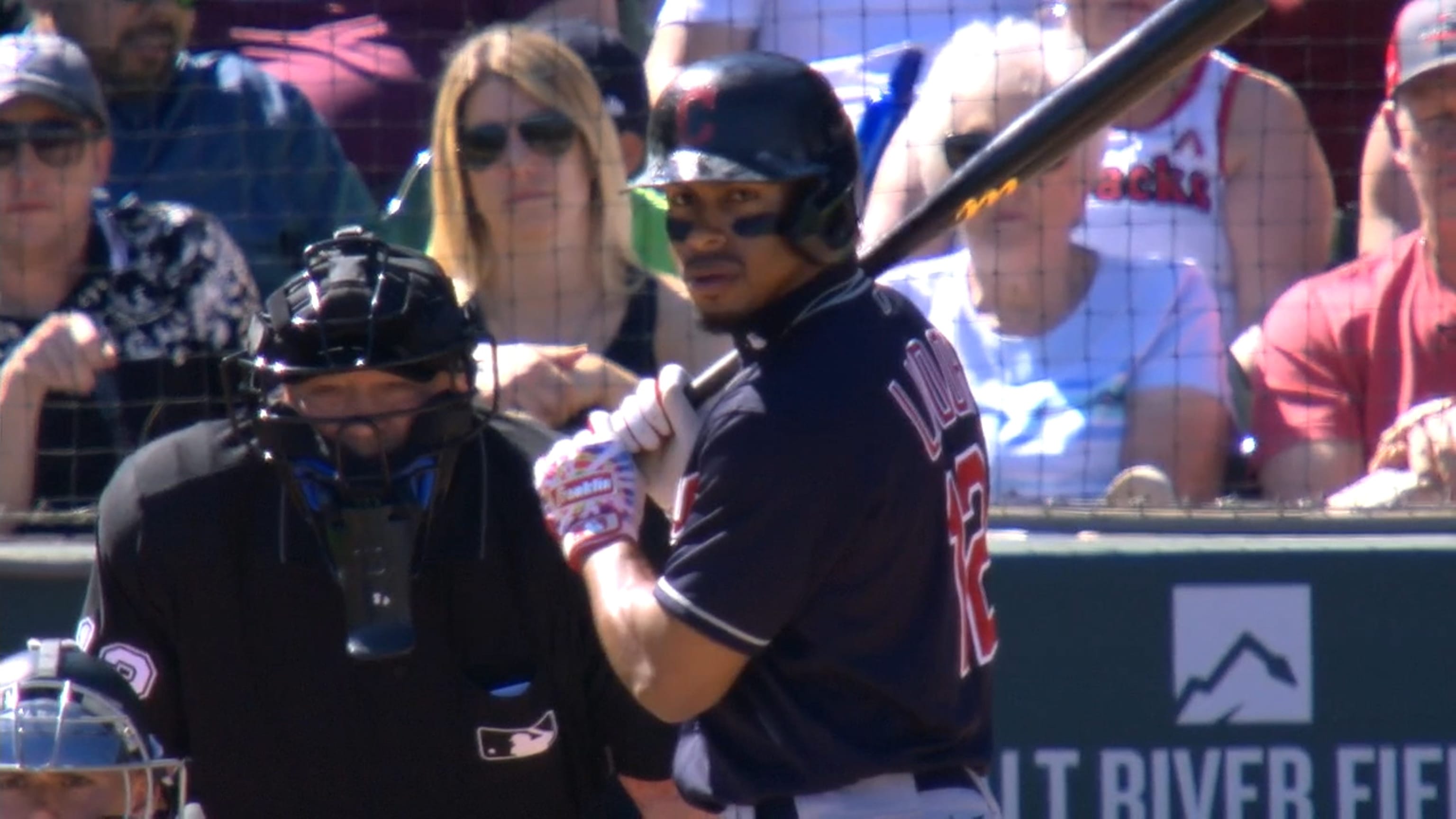 Jonrón de tres rayas de Lindor