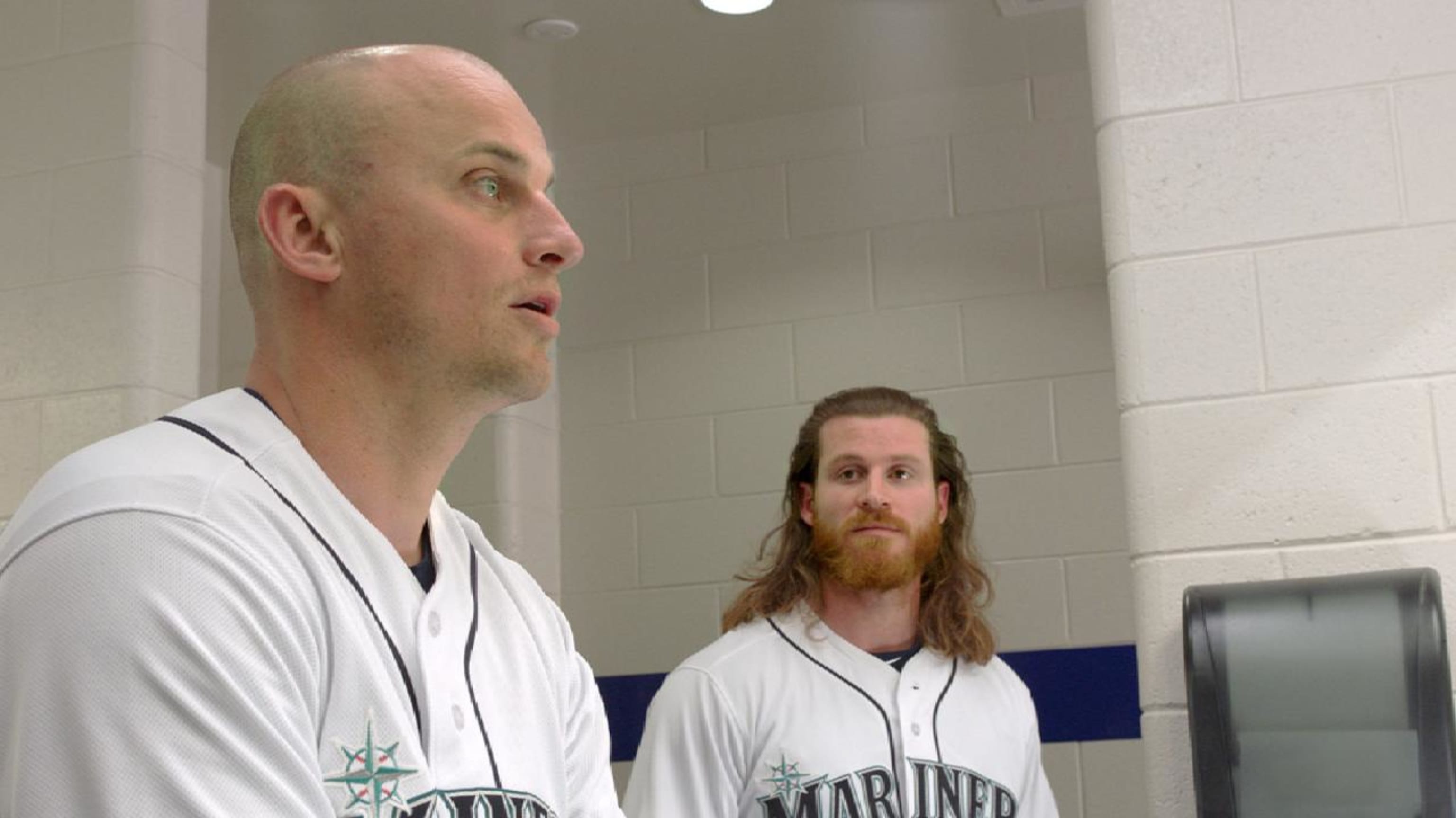 Watch Kyle Seager try (and fail) at a hair flip in the latest Mariners  commercial 