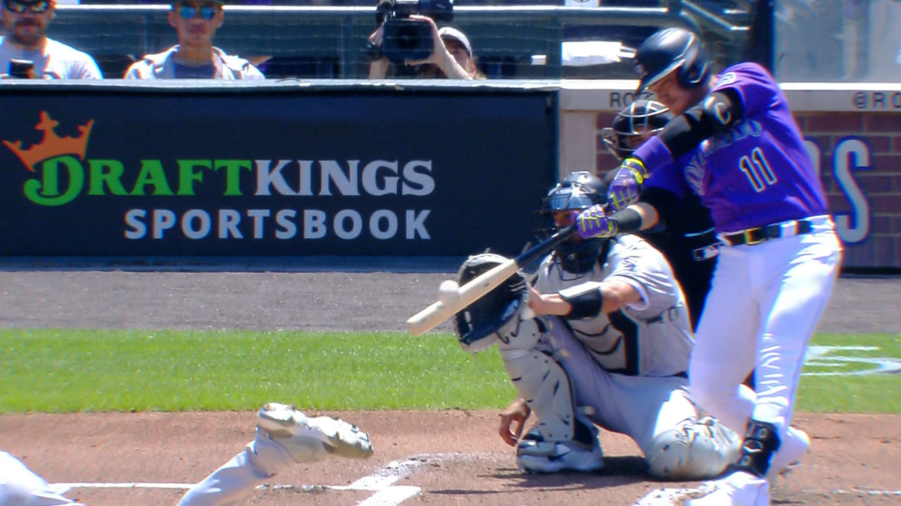 It was for him': Rockies' José Iglesias emotional after first hit since  father's death, Sports
