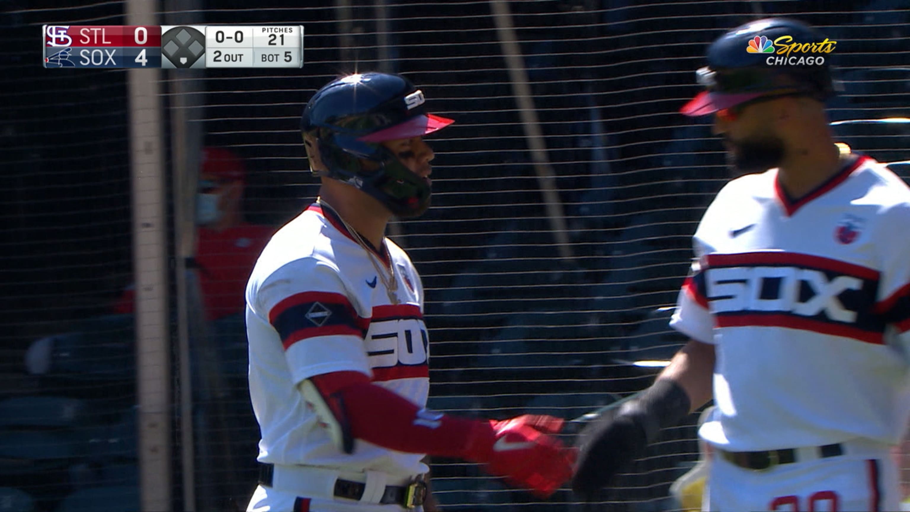 Moncada sacude HR de 3 carreras