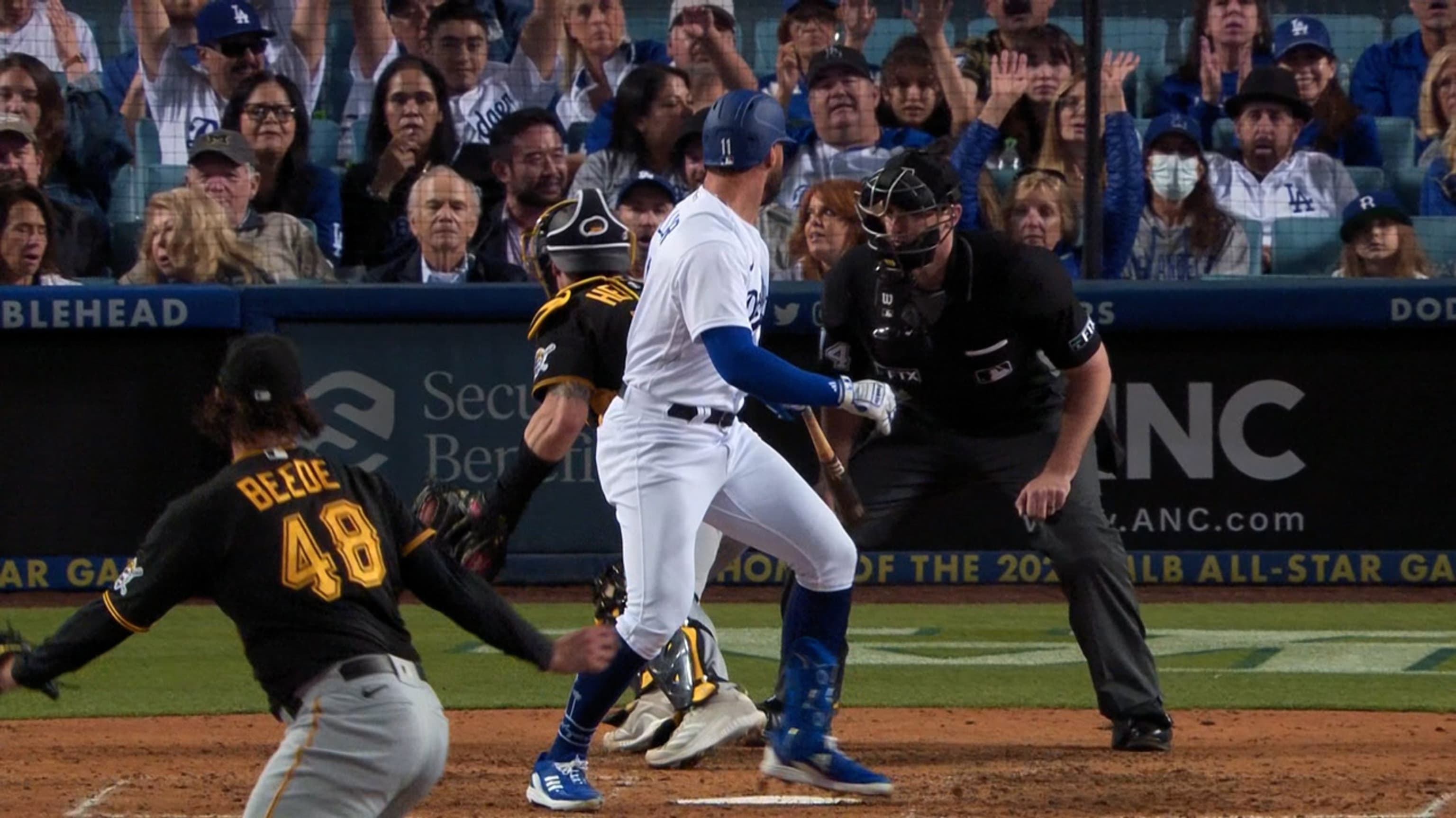 Justin Turner Embraces New Dodgers All-Time Hit By Pitch Record