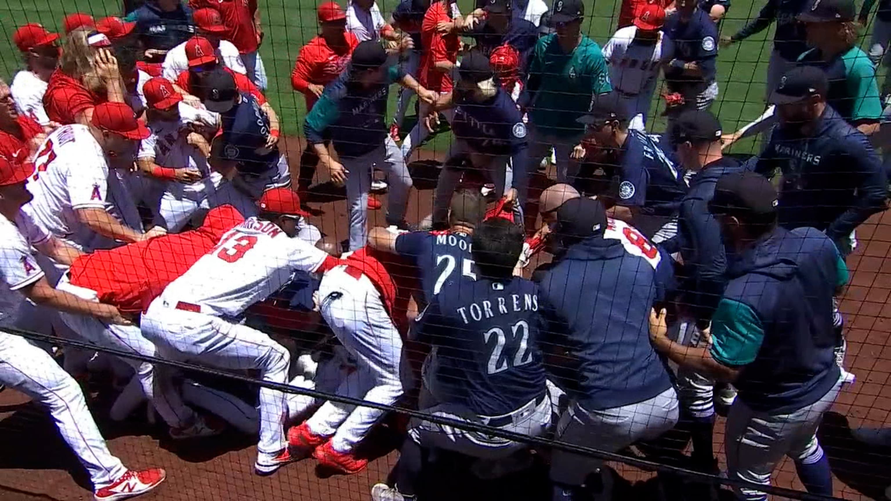 Winker gets hit, benches clear