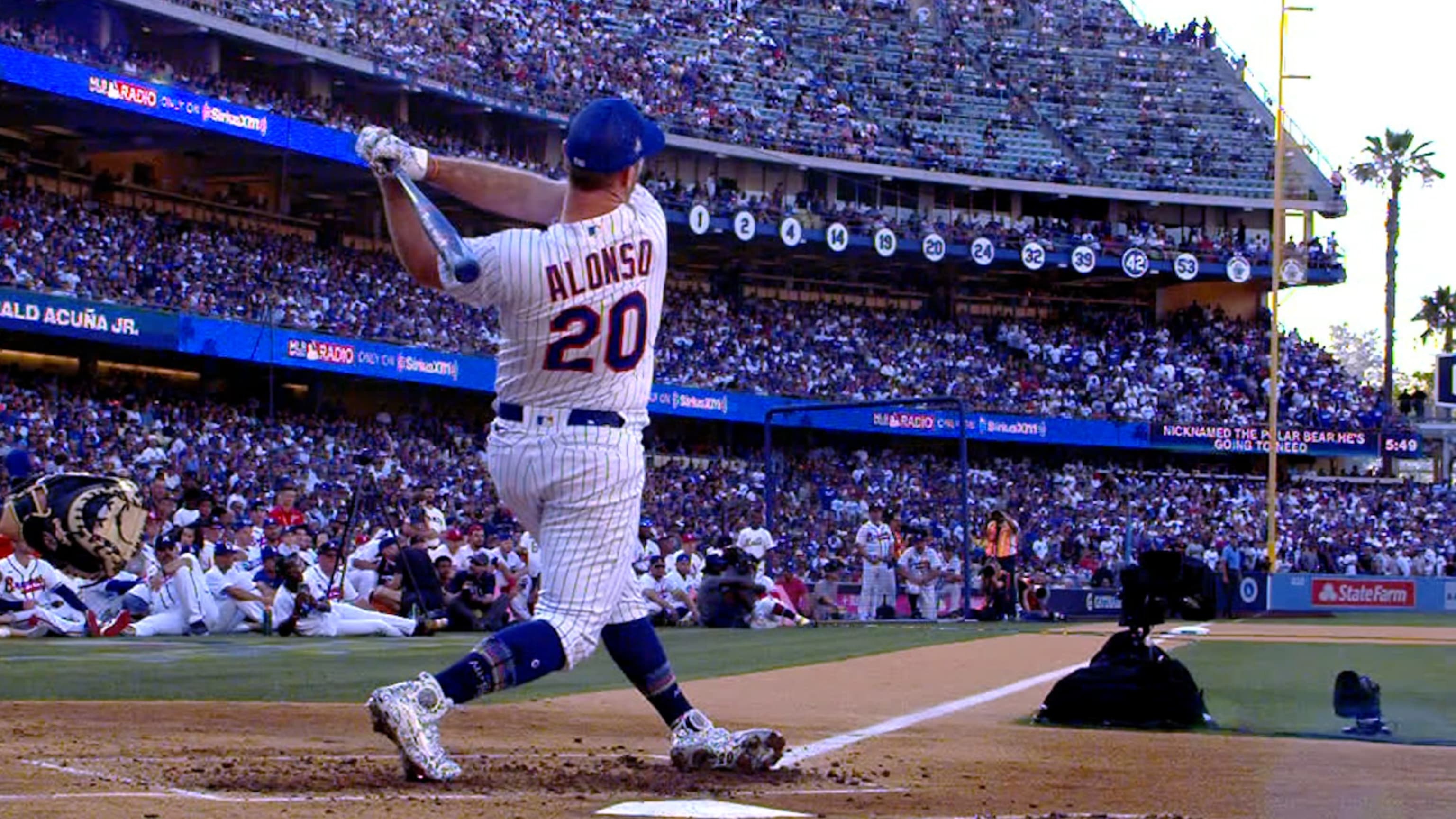 Pete Alonso hits Major-League leading 18th home run