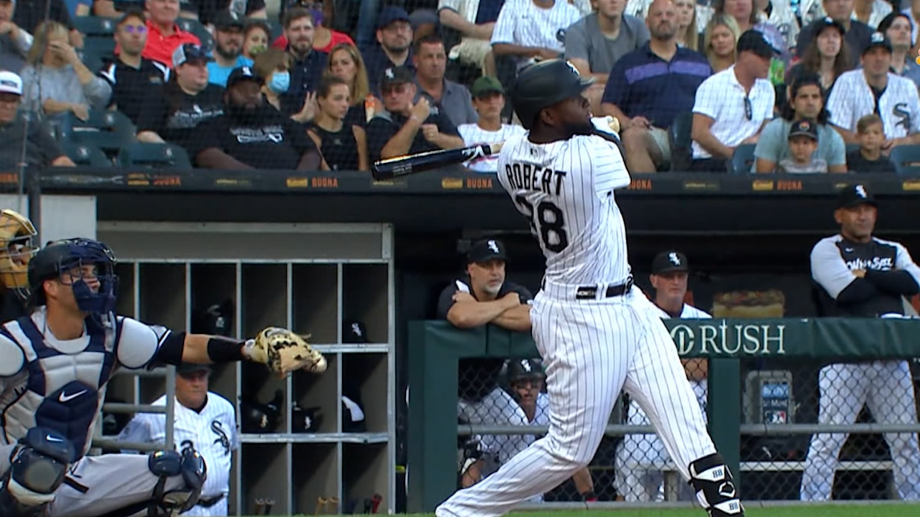 José Abreu hit by pitch in 8th, 10/12/2021