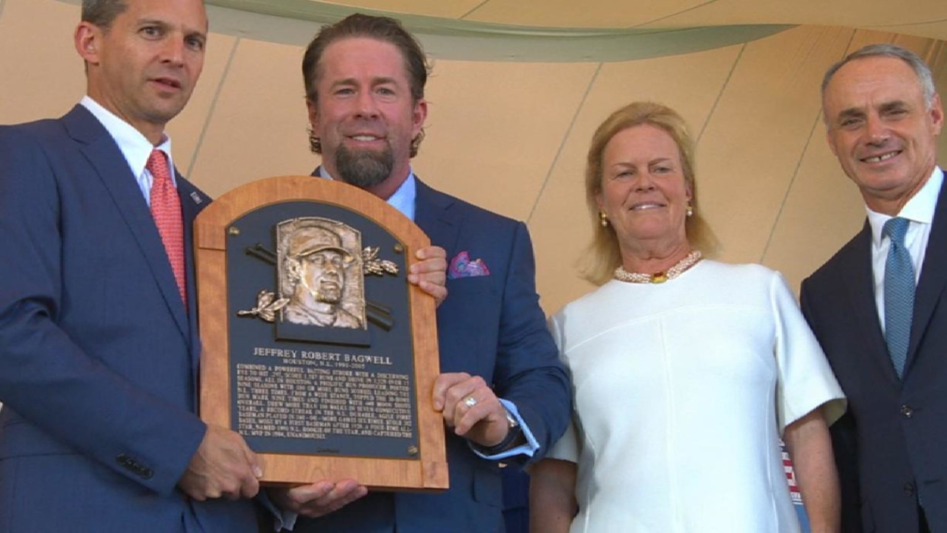 Jeff Bagwell inducted into Hall of Fame