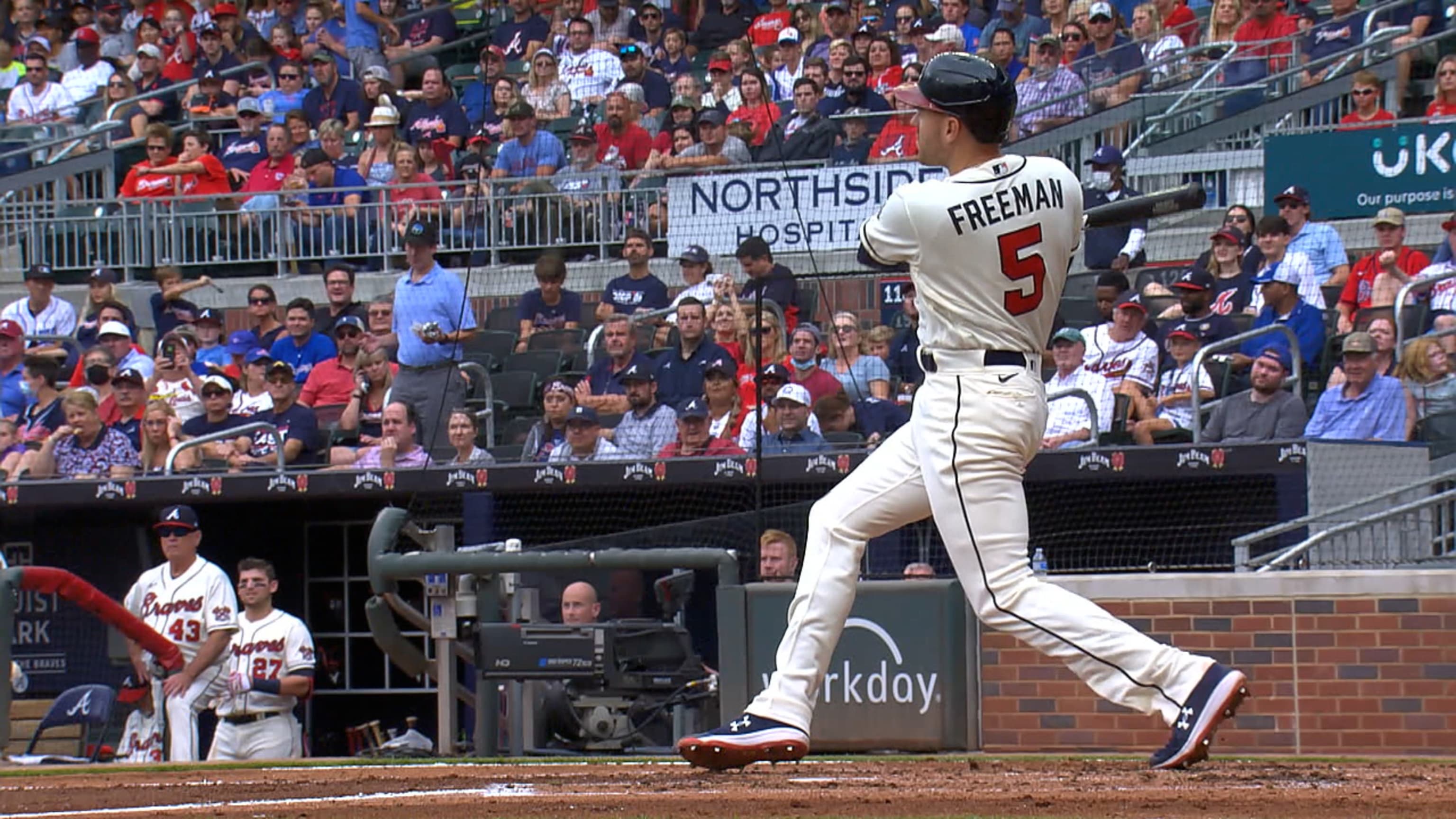 Freddie Freeman announces 'twins with a twist' sons