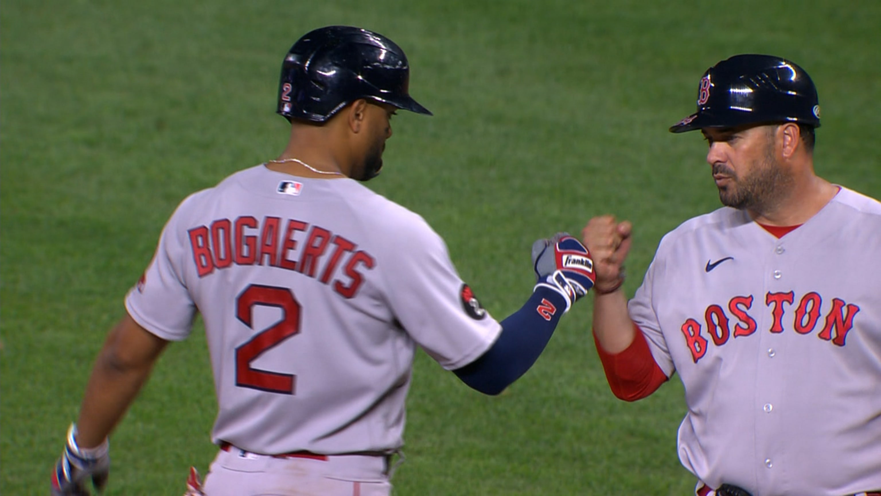 Noche de 4 hits de Bogaerts