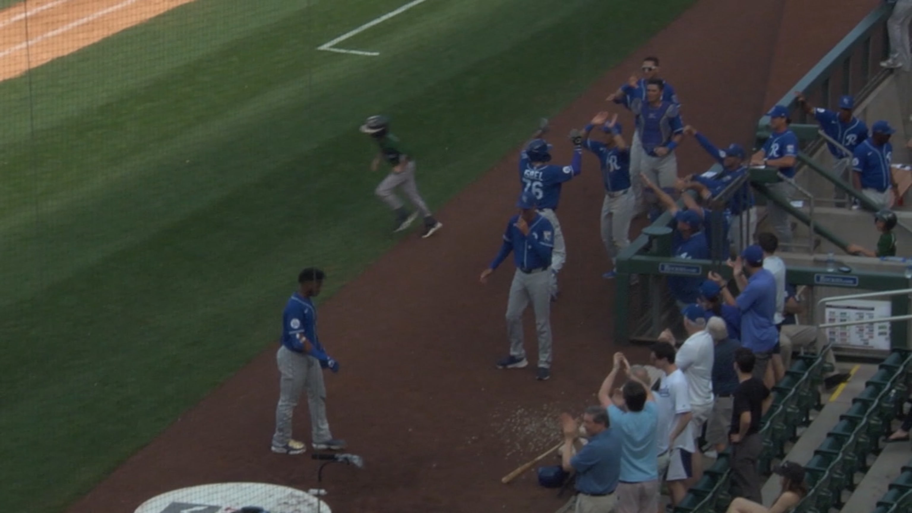 HR de pie de Kyle Isbel