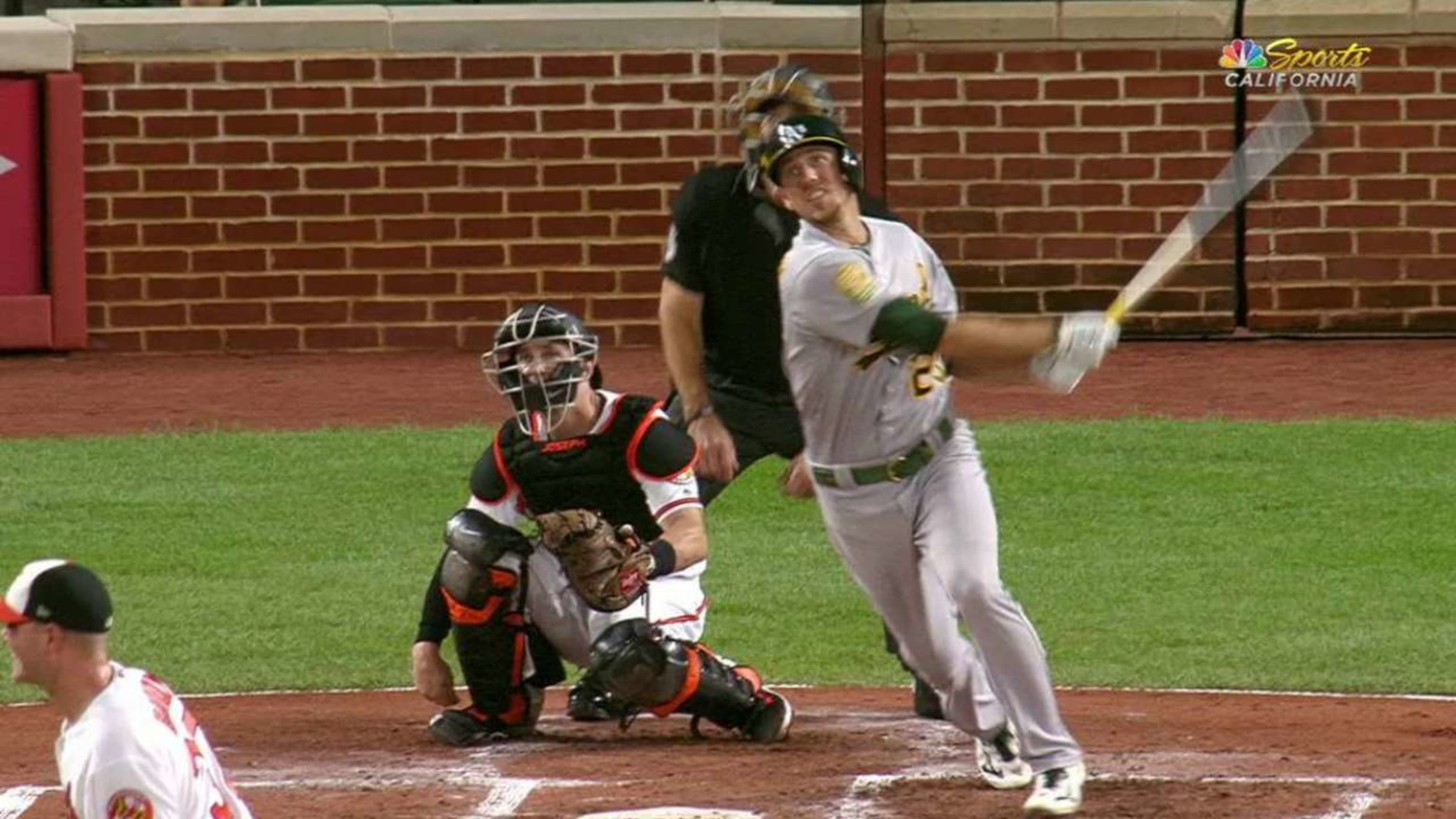 Piscotty's solo homer to right