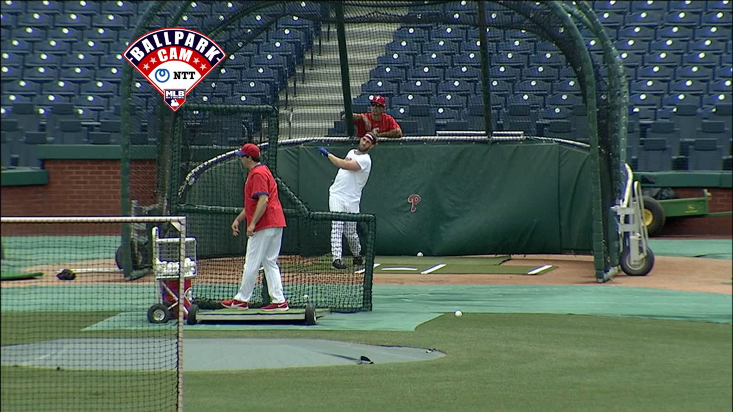 Bryce Harper Wears J T Realmuto Shirt