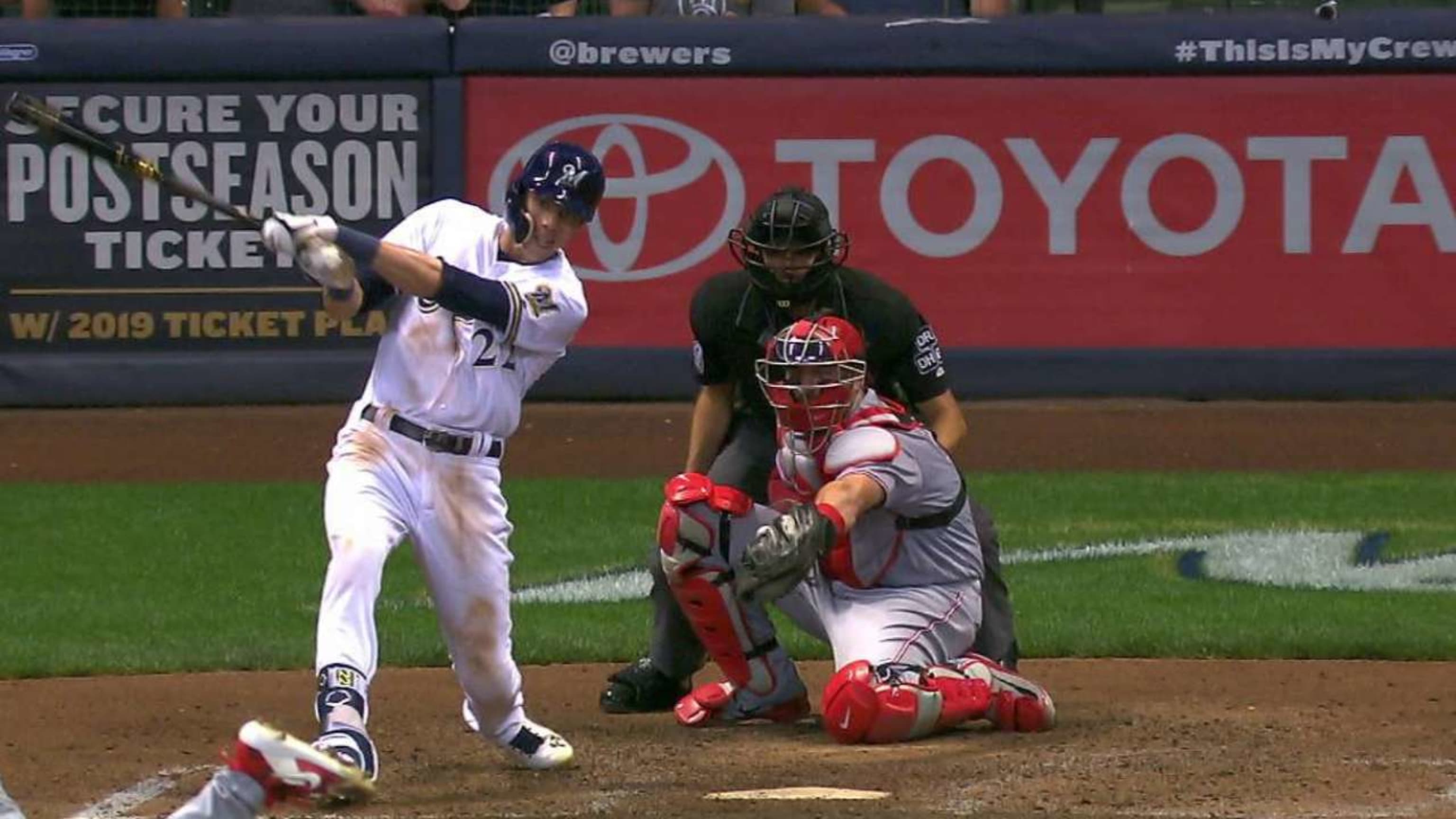 Christian Yelich hits for cycle against Reds again in 8-0 Brewers