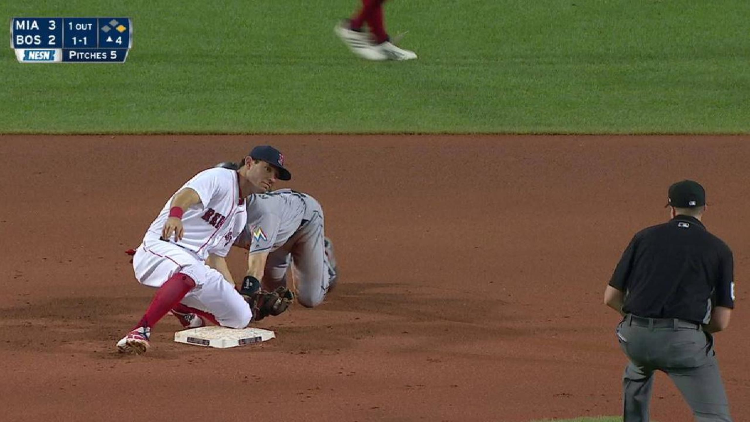 Leon cuts down Riddle at second