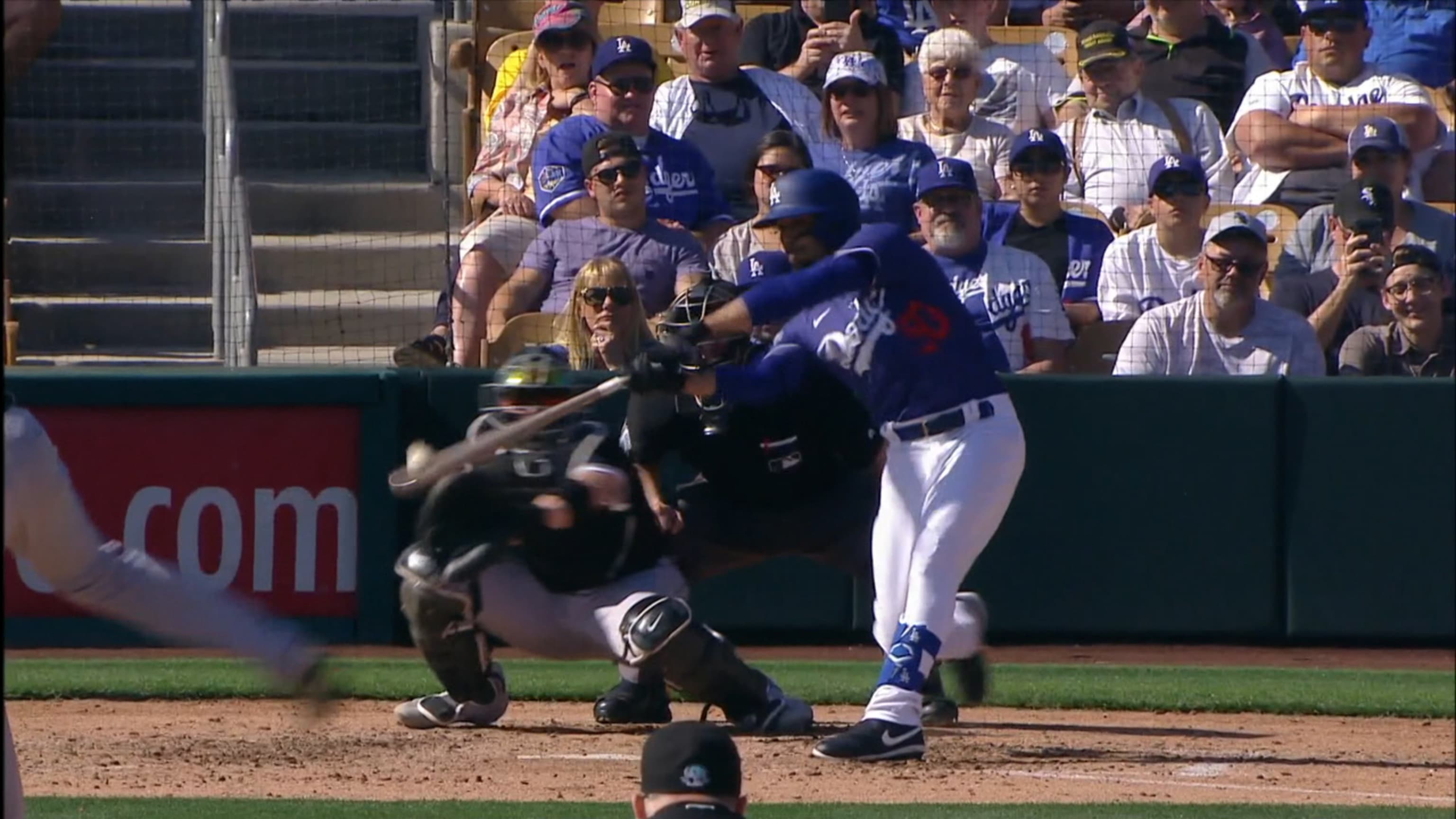 Mookie Betts pega sencillo 