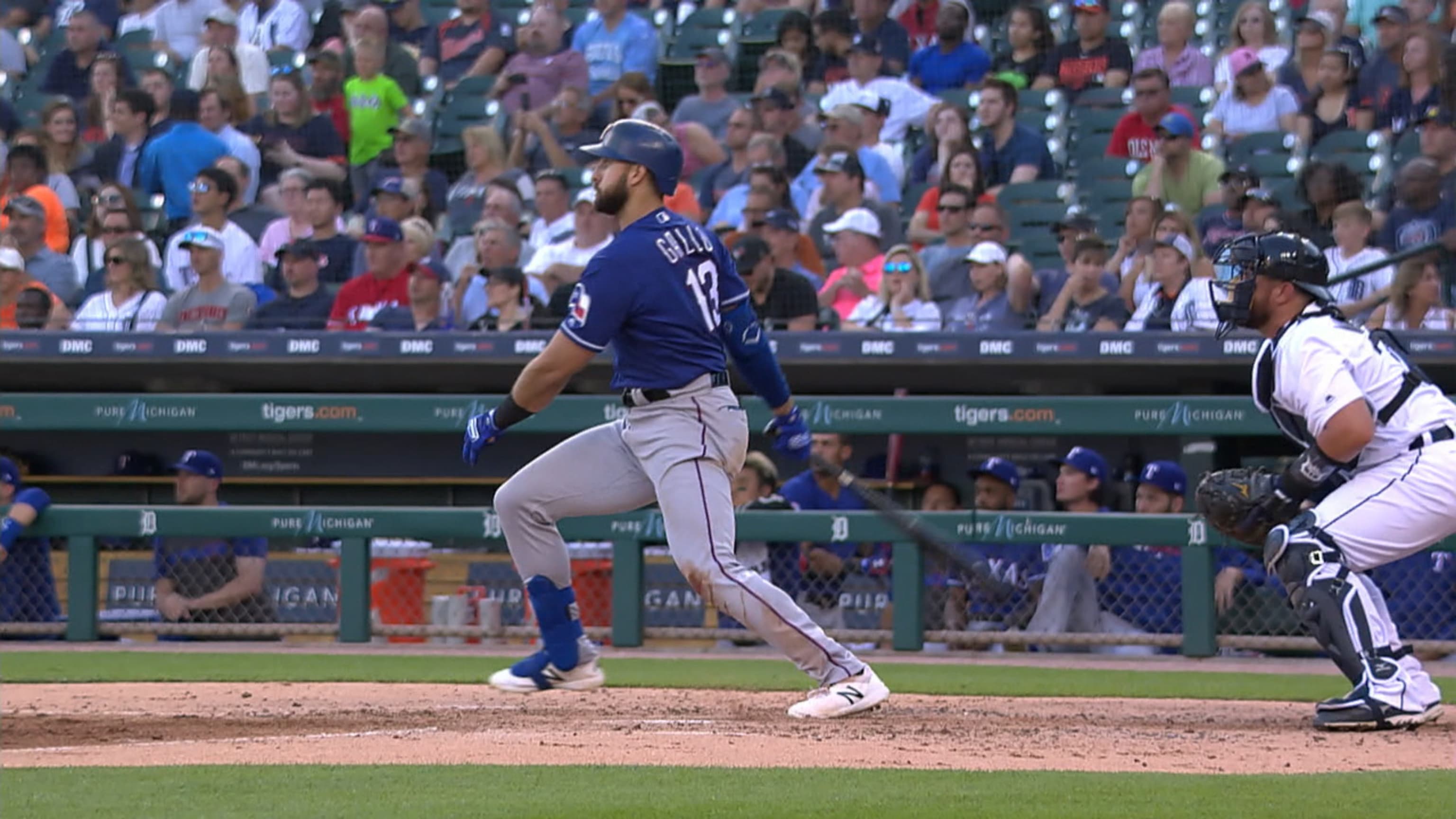 Rangers manager Chris Woodward '100 percent comfortable' with Joey Gallo  playing center field