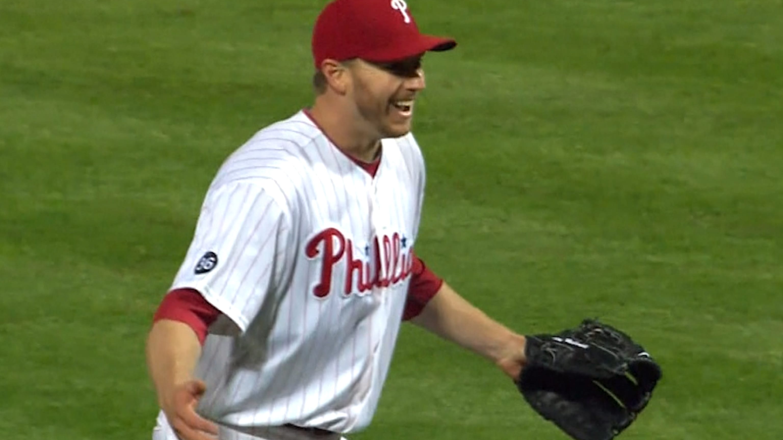 Roy Halladay pitches no-hitter as Phillies beat Reds in MLB play-offs, MLB
