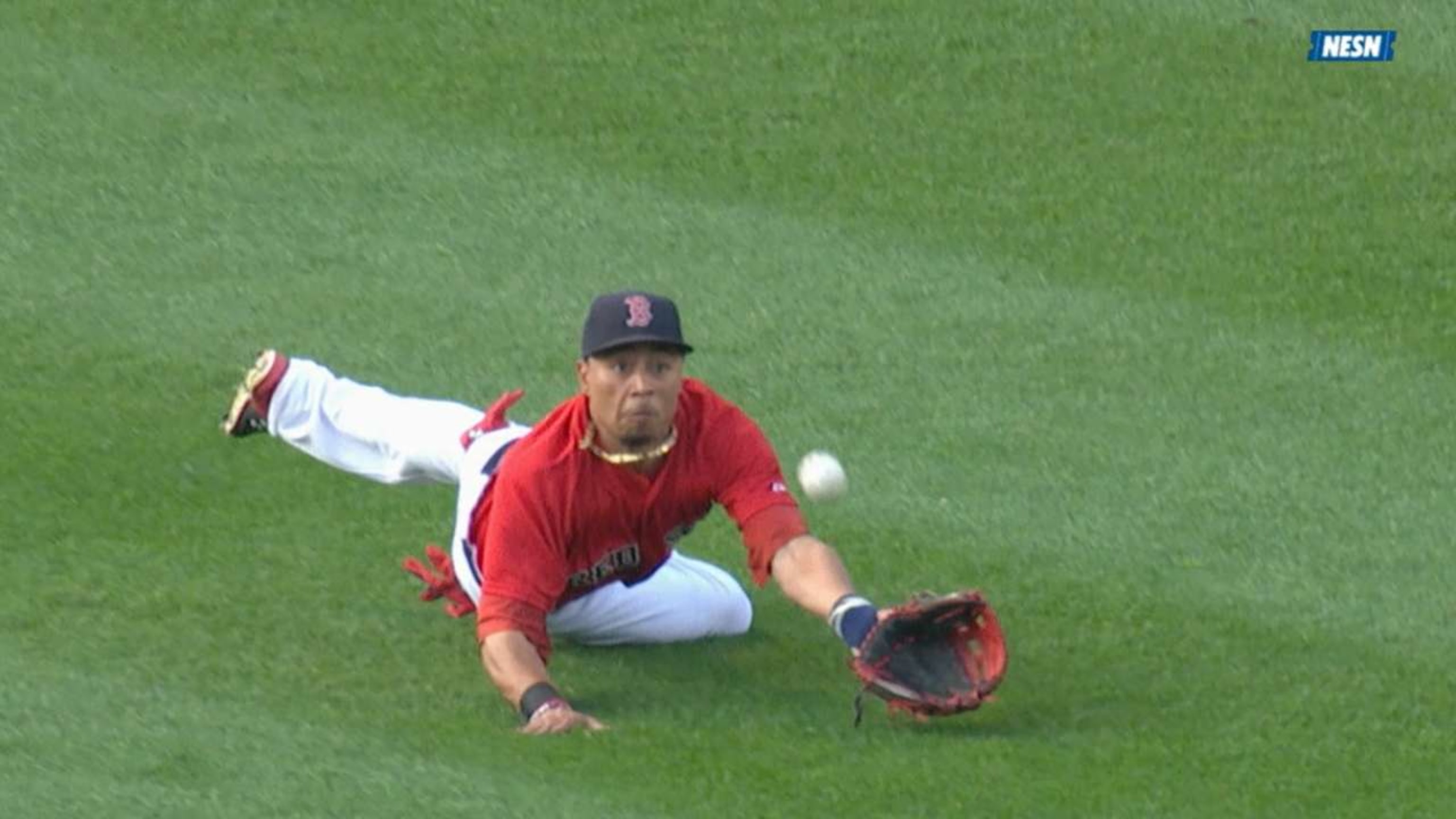 Betts tosses perfect game in World Series of Bowling