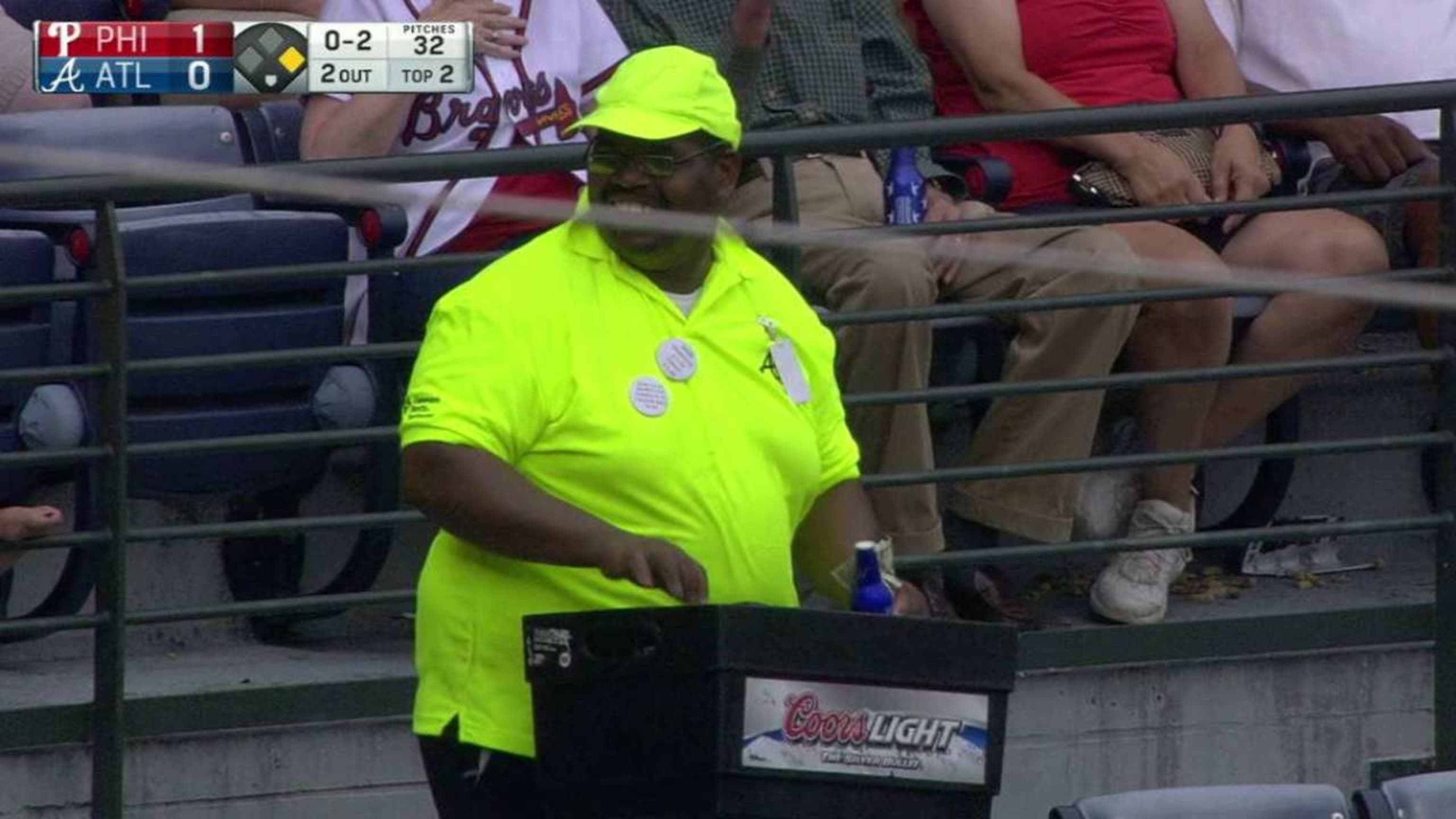 MLB Beer Vendors Are The Pinnacle Of Athleticism