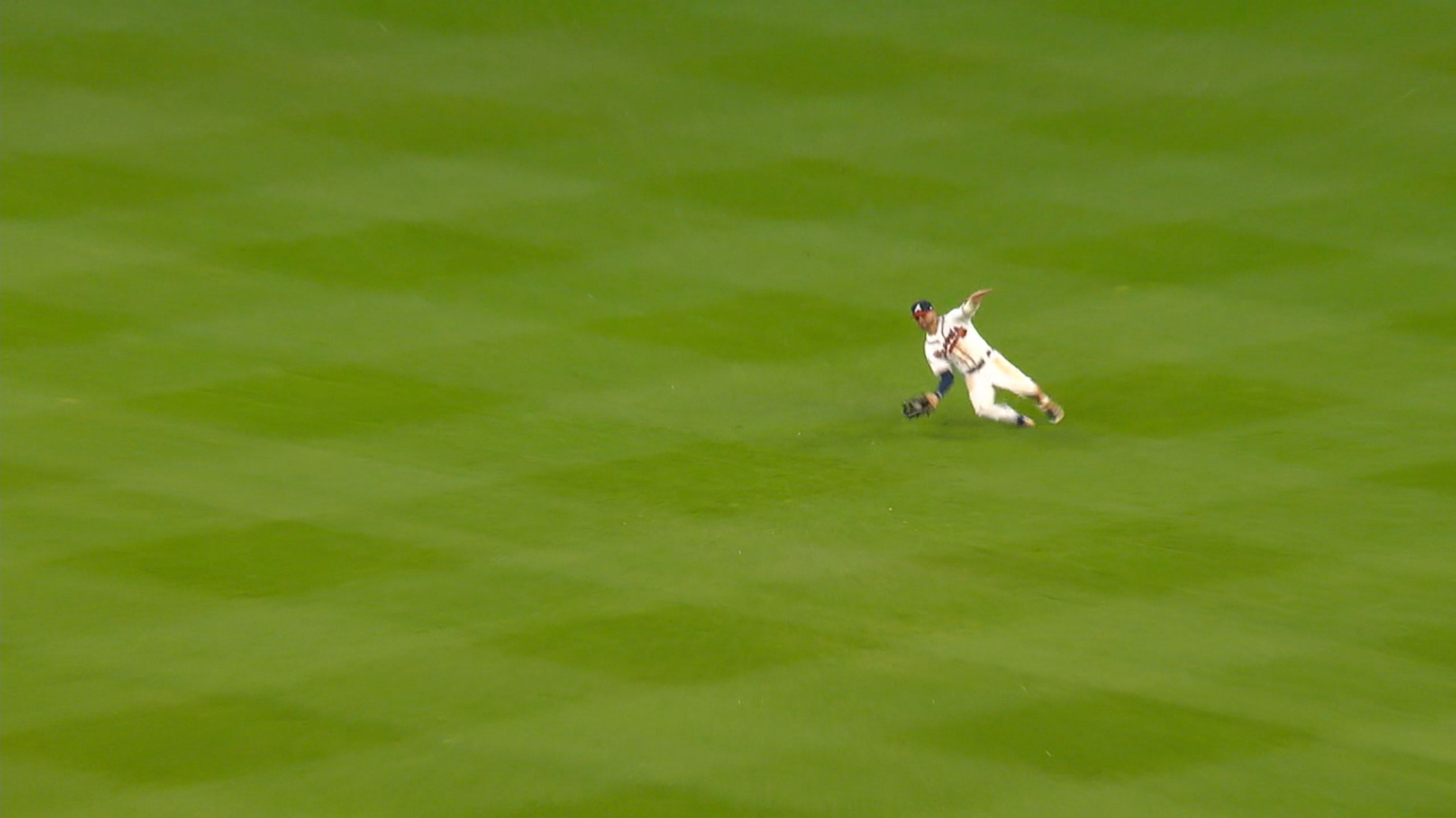 Inciarte's superb sliding snag 