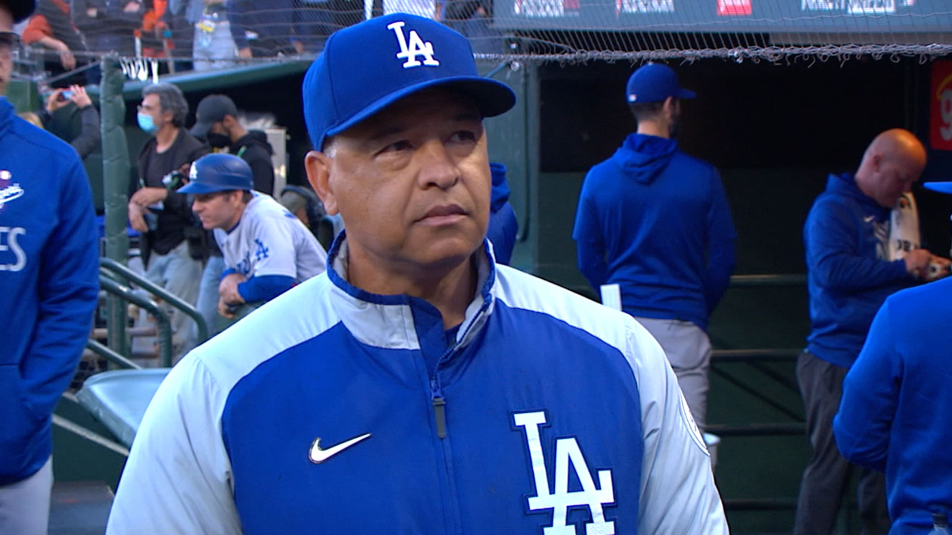 Dave Roberts: Dodgers manager would 'have a problem' with protests