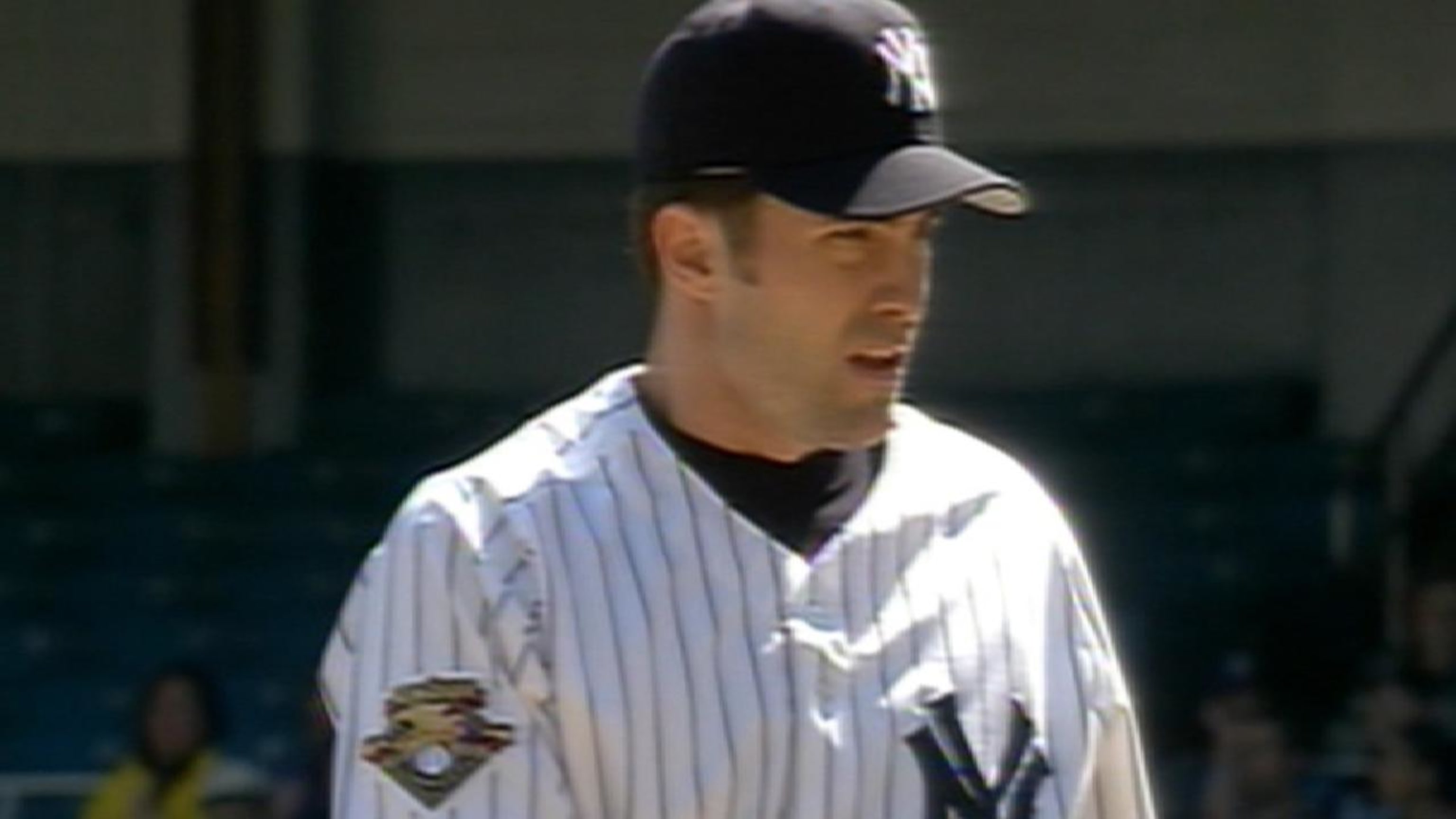 Mike Mussina picks up a pair of hits in 22-1 win 