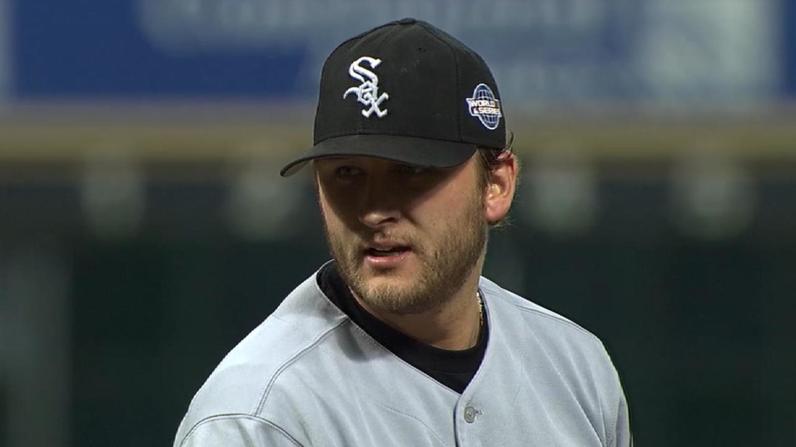 Buehrle closes out Game 3
