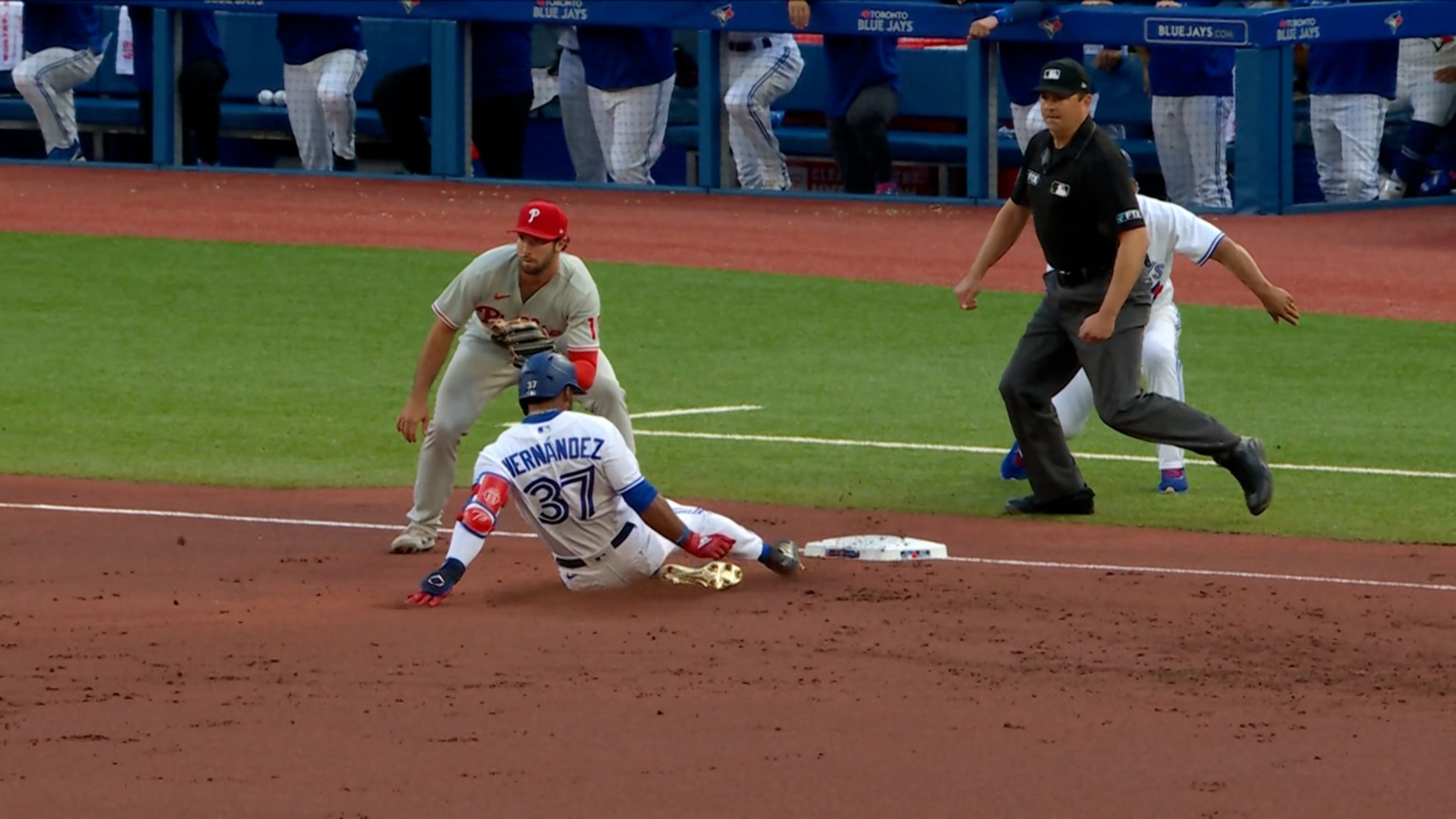 Lucky 13: Berrios ties career high for strikeouts as Blue Jays top Phillies  4-3