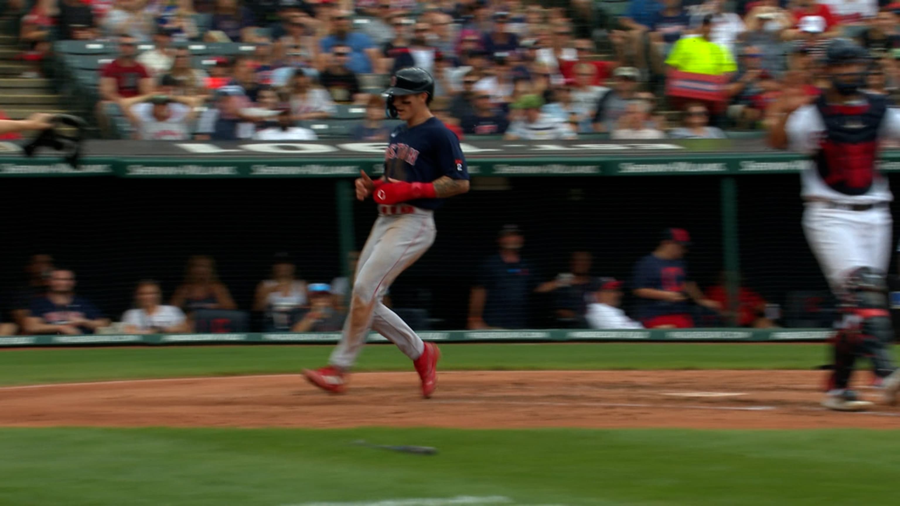 Jarren Duran scores on error