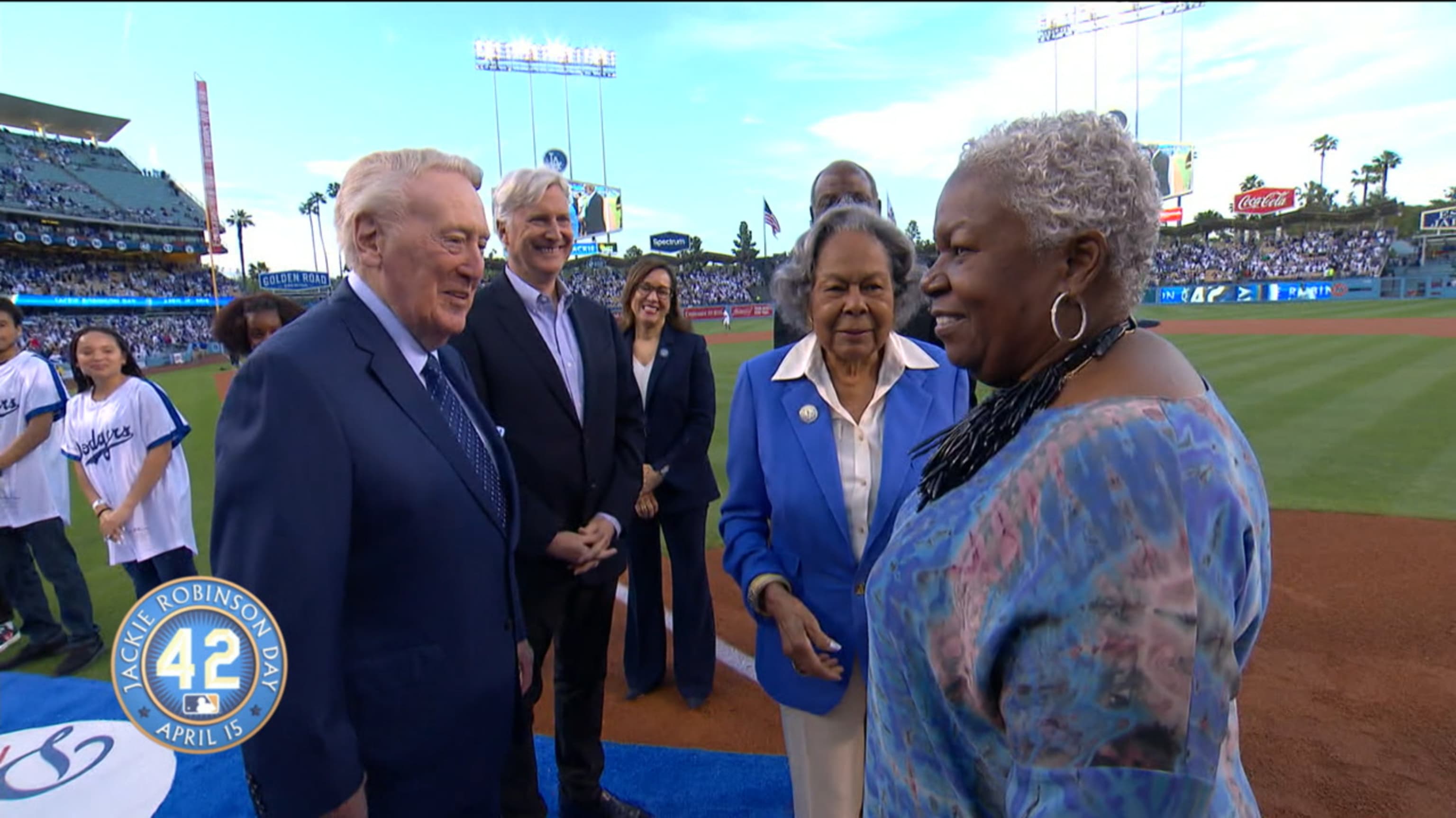 Vin Scully on Hand as Dodgers Honor Jackie Robinson's Centennial Year