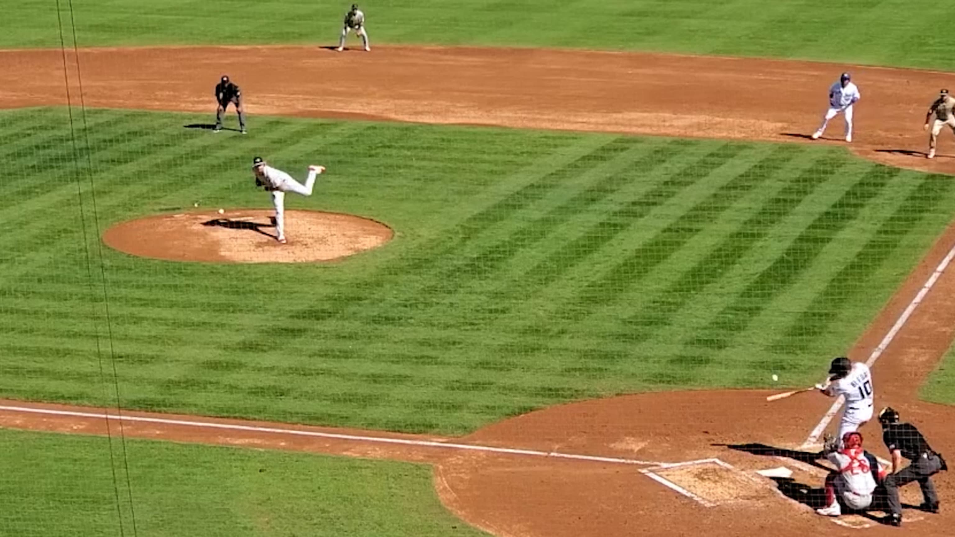 MLB Little League Classic 2023: Bryson Stott's pencil bat steals