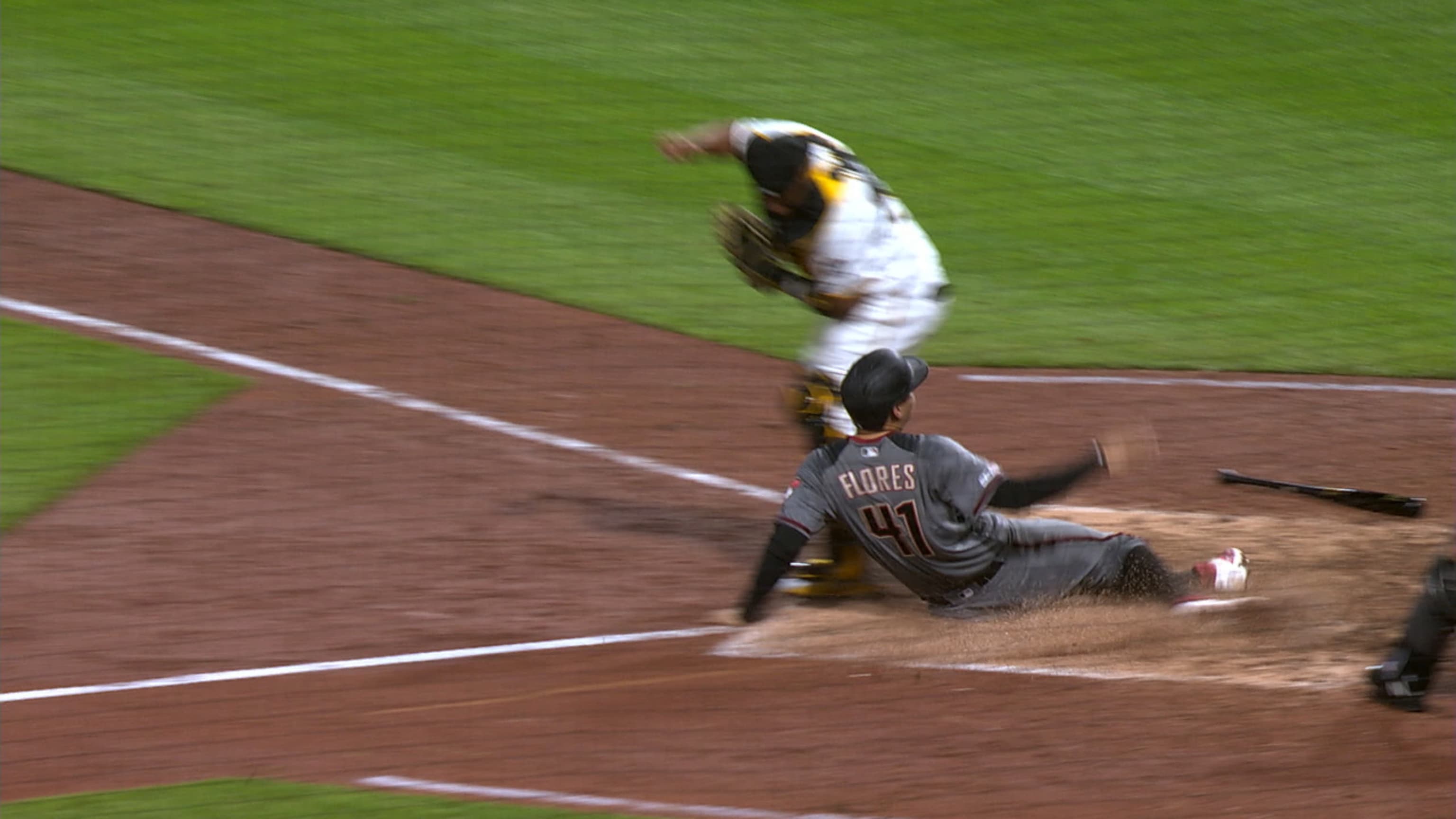 Swihart's RBI infield single