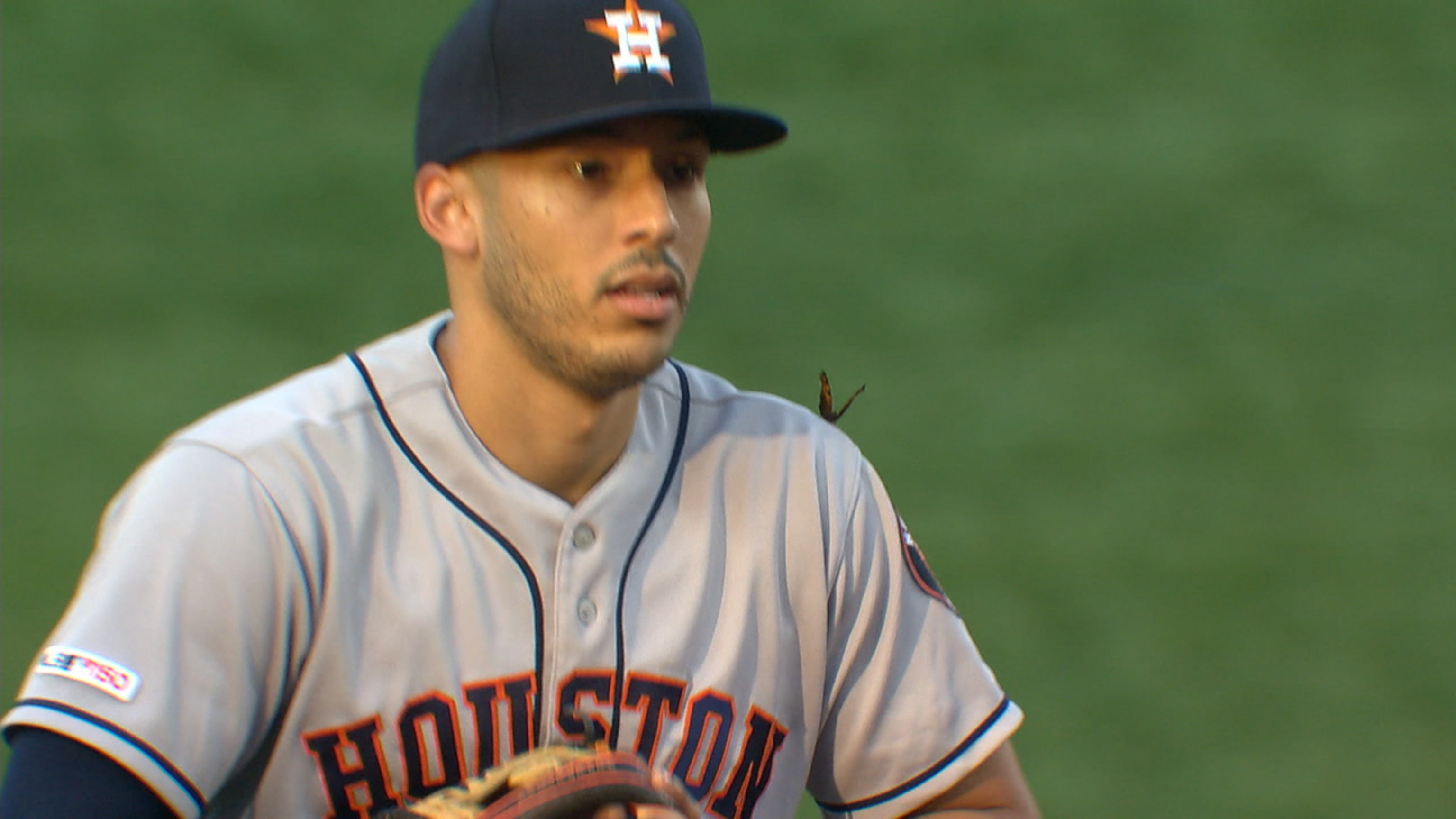 Carlos Correa makes play with butterfly on shoulder
