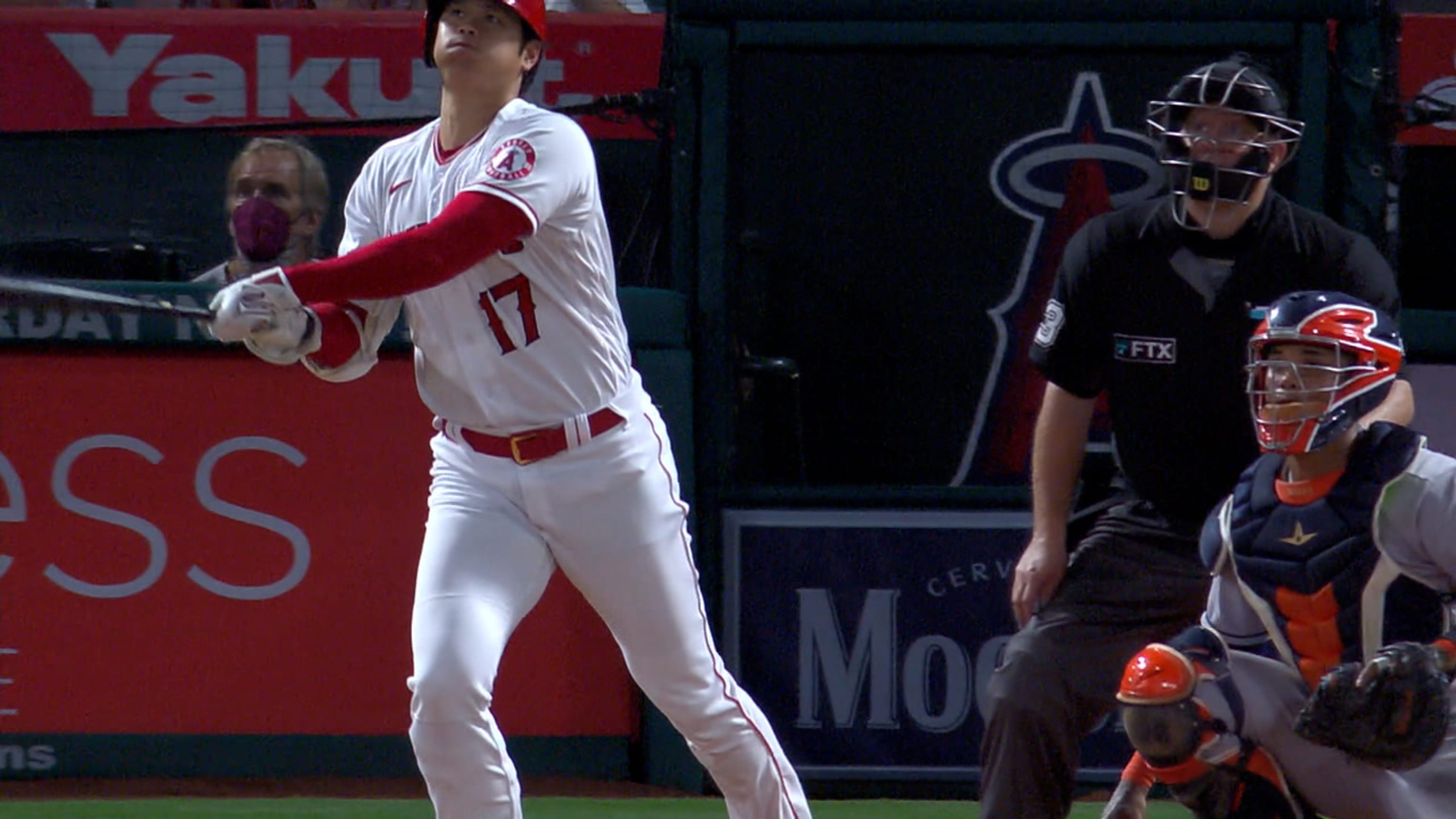 Shohei Ohtani pega su jonrón 45