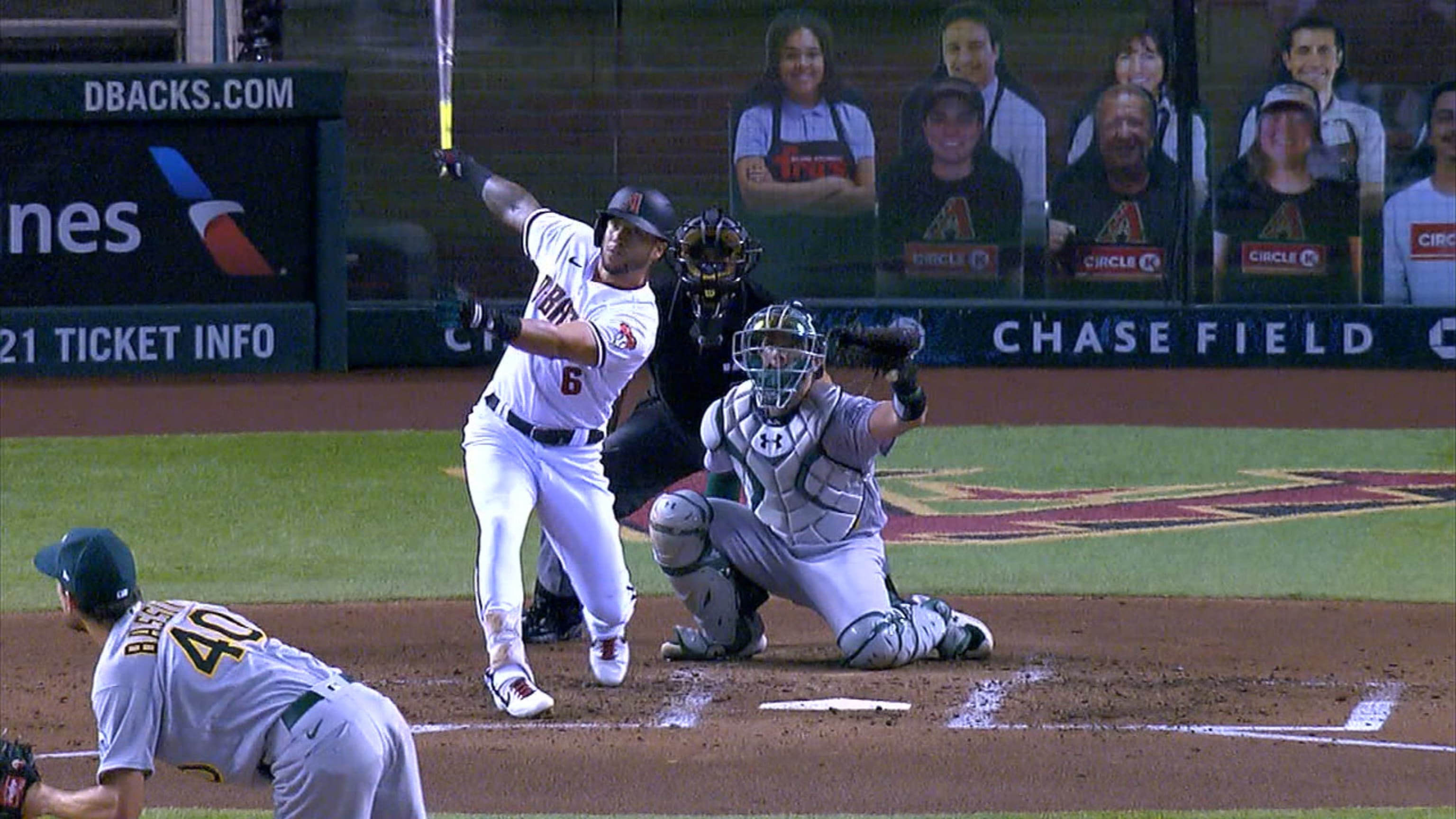 Peralta pega HR solitario