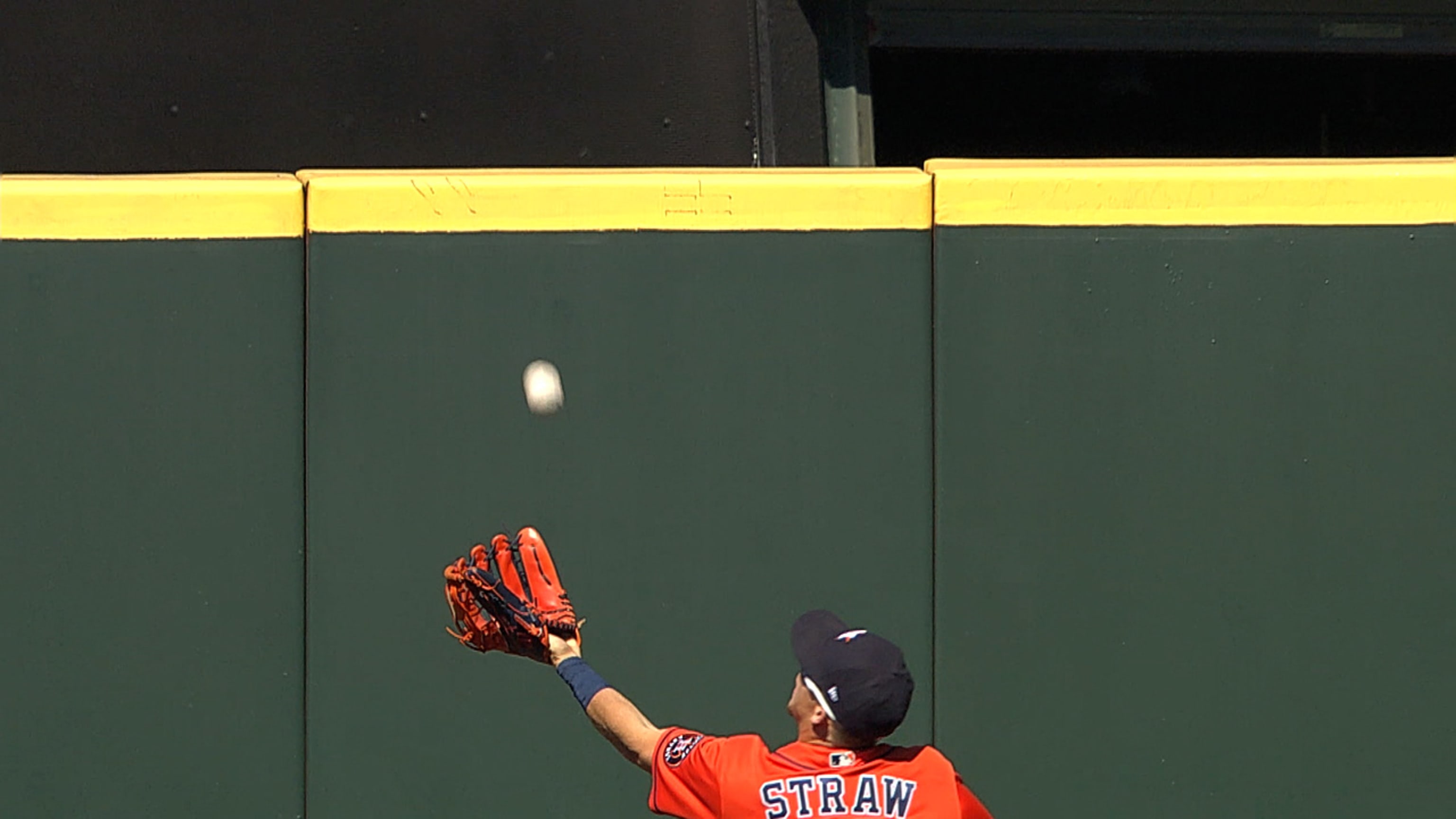 Haniger produce dos con triple