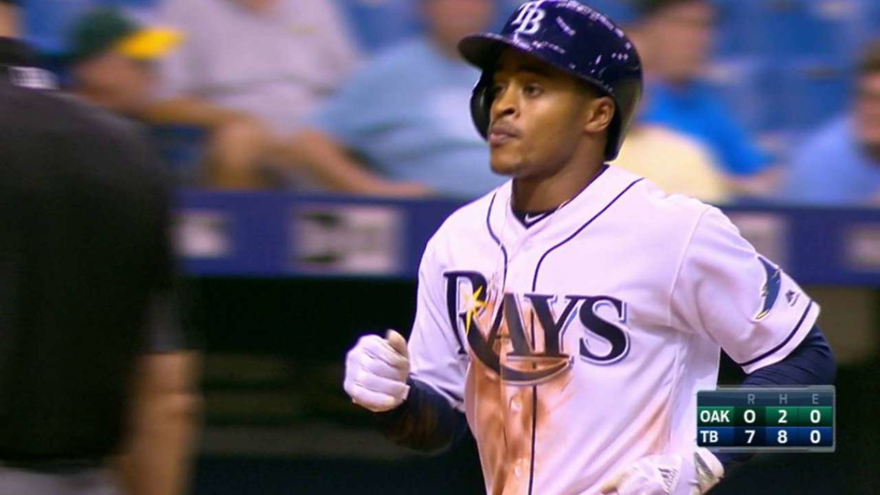 Smith's two-run dinger