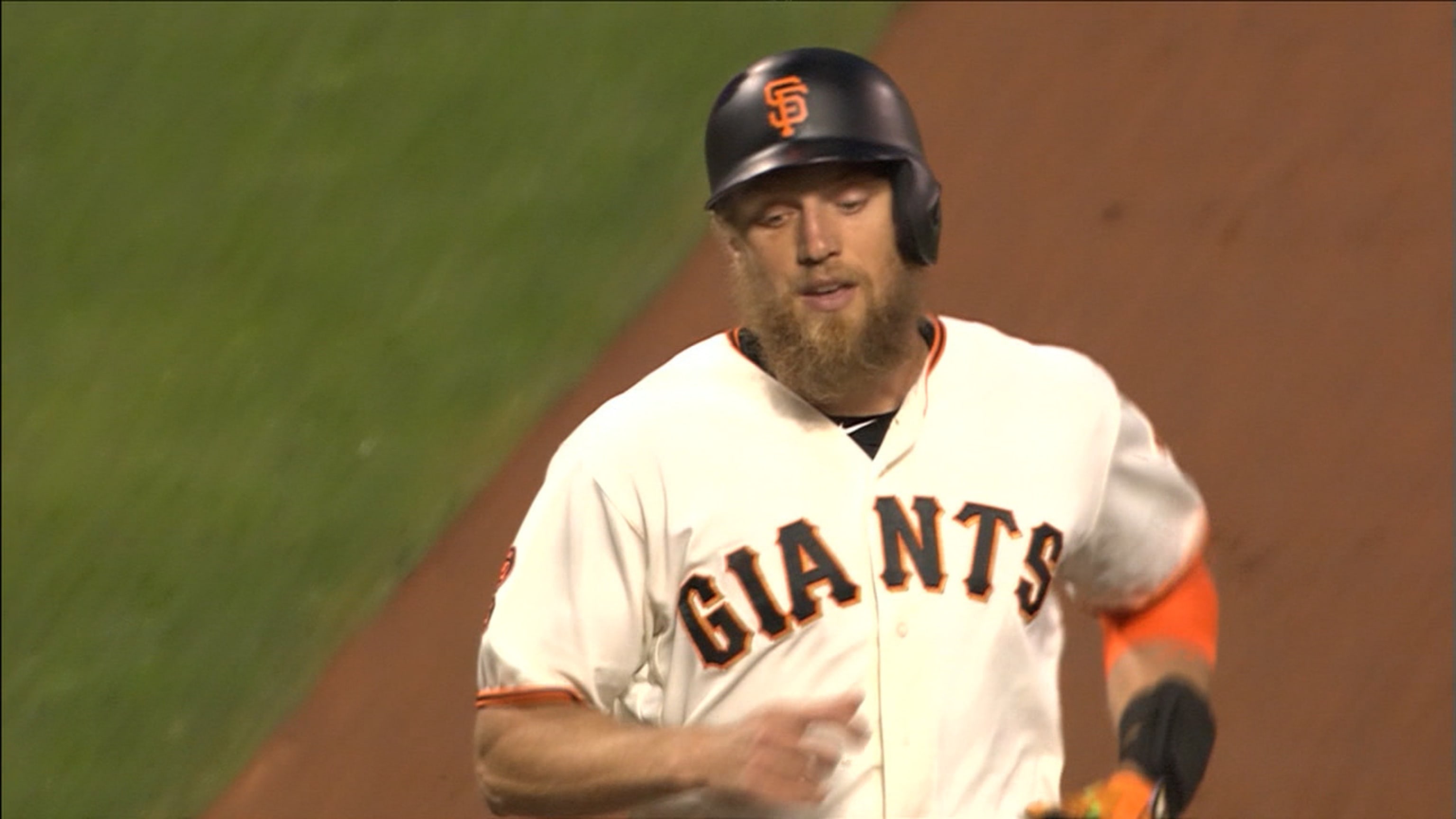 Giants cut popular Hunter Pence: outfielder, leader, World Series champion